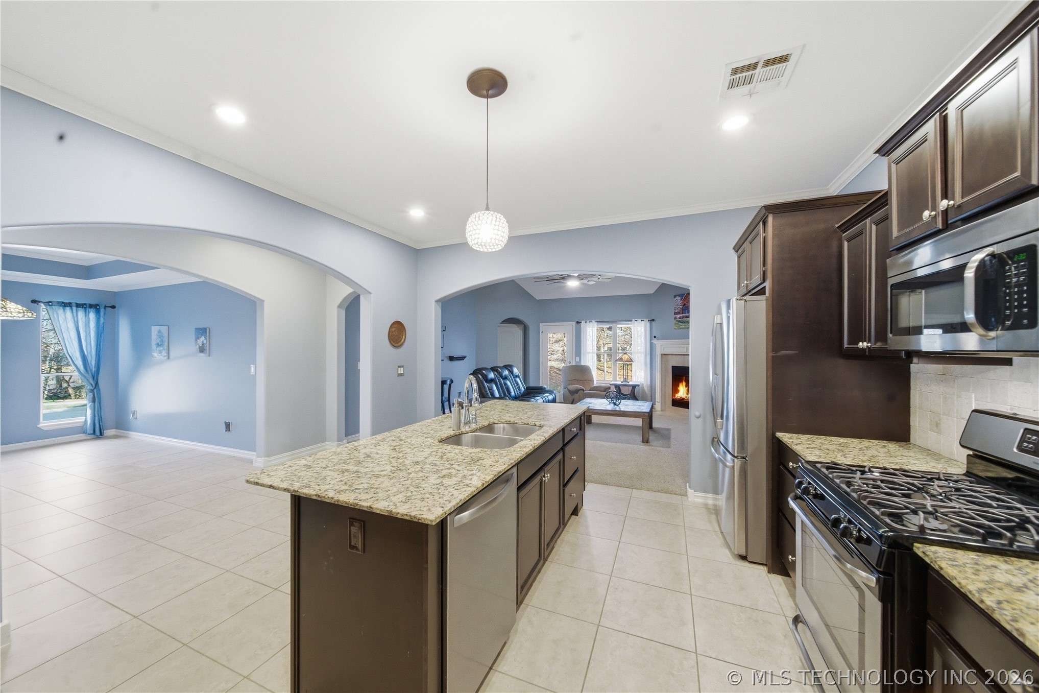 1124 W Fargo Drive Property Photo 8