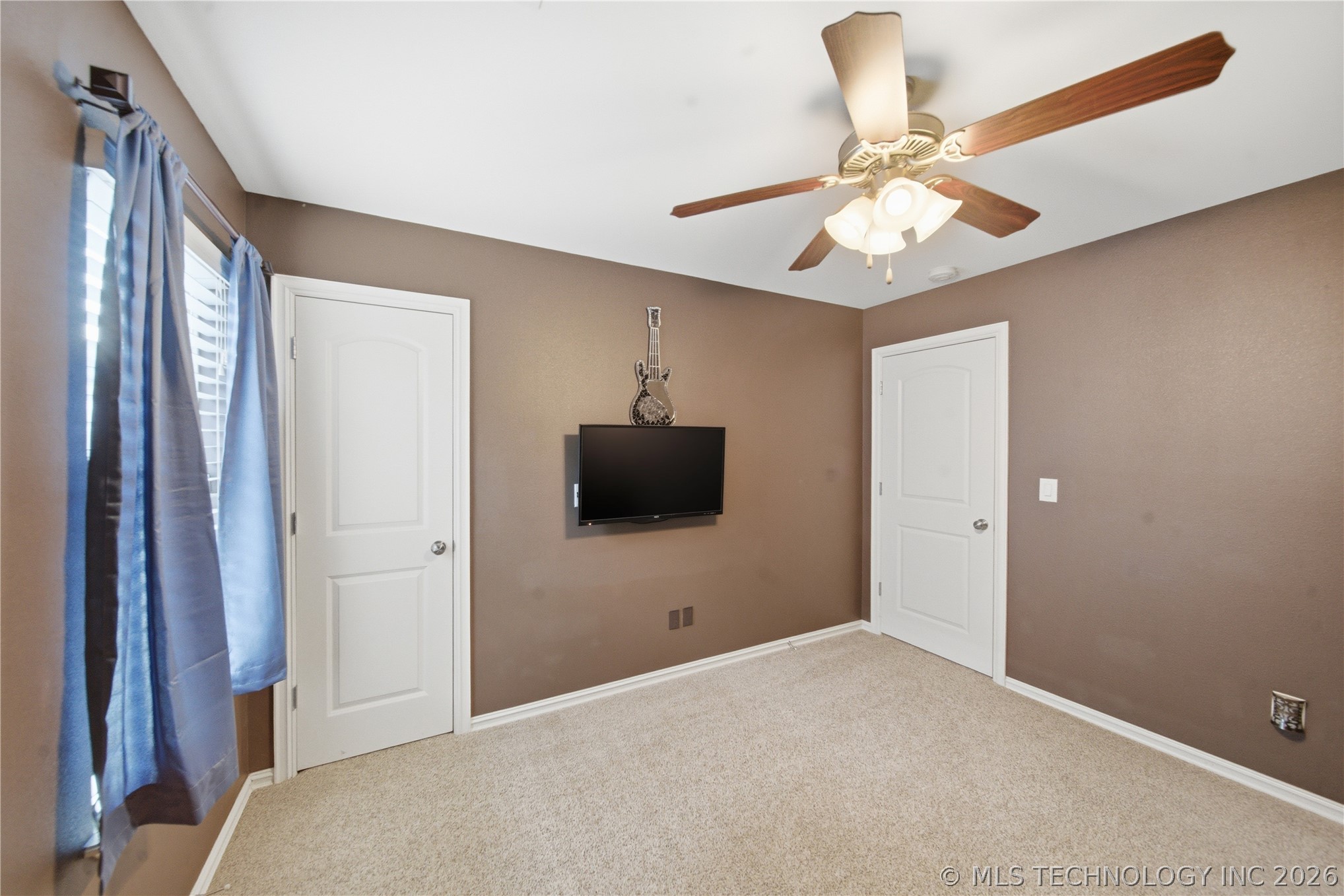 1124 W Fargo Drive Property Photo 21