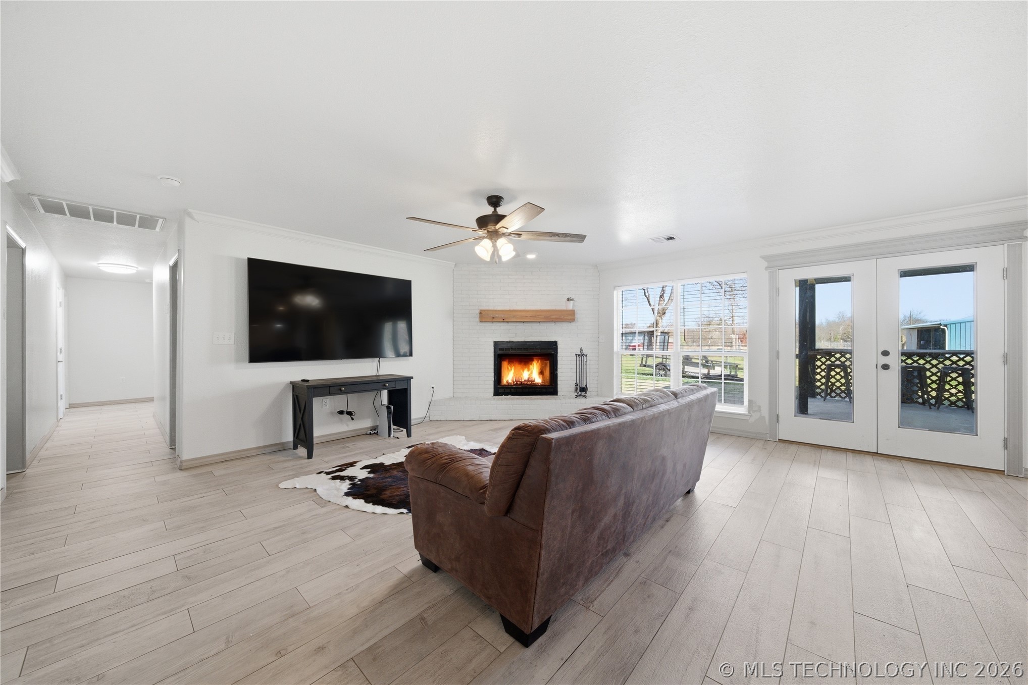 15319 E 470 Road Property Photo 5