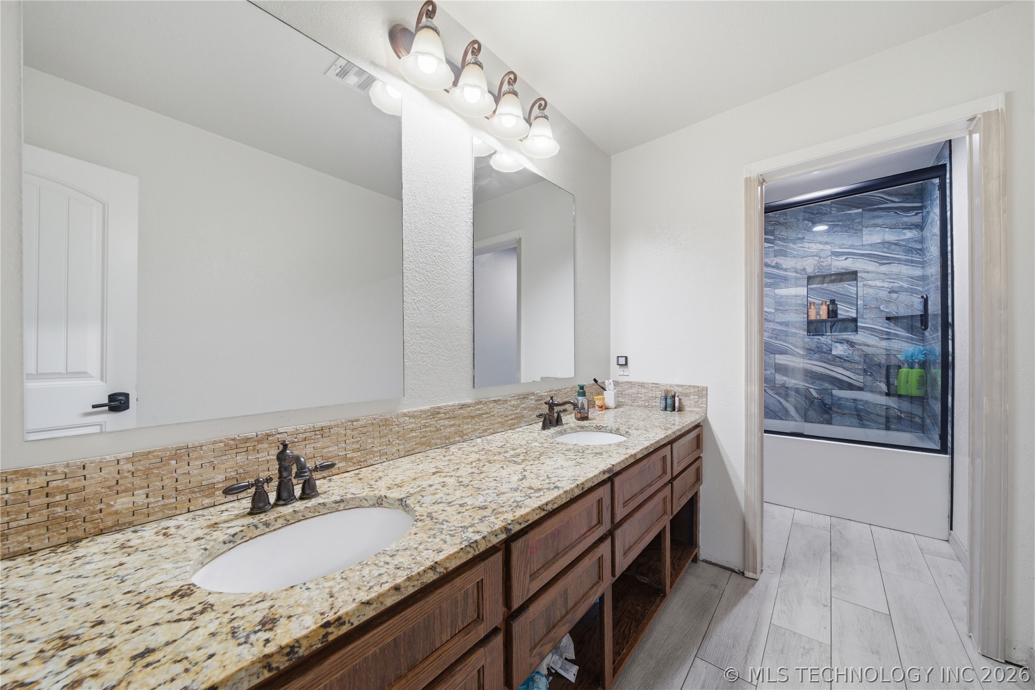 15319 E 470 Road Property Photo 16