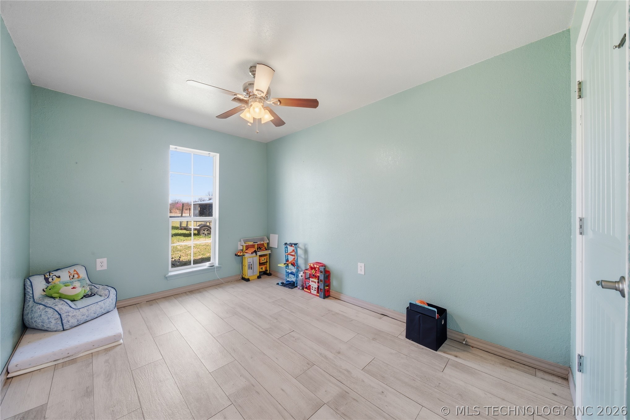 15319 E 470 Road Property Photo 18