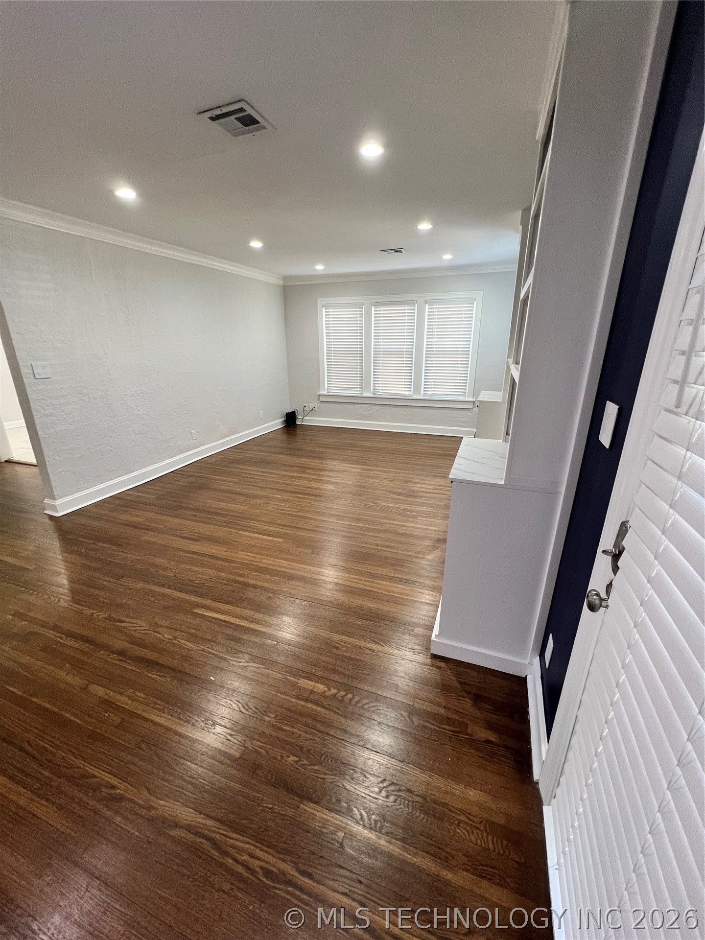 1240 S Birmingham Avenue Property Photo 3