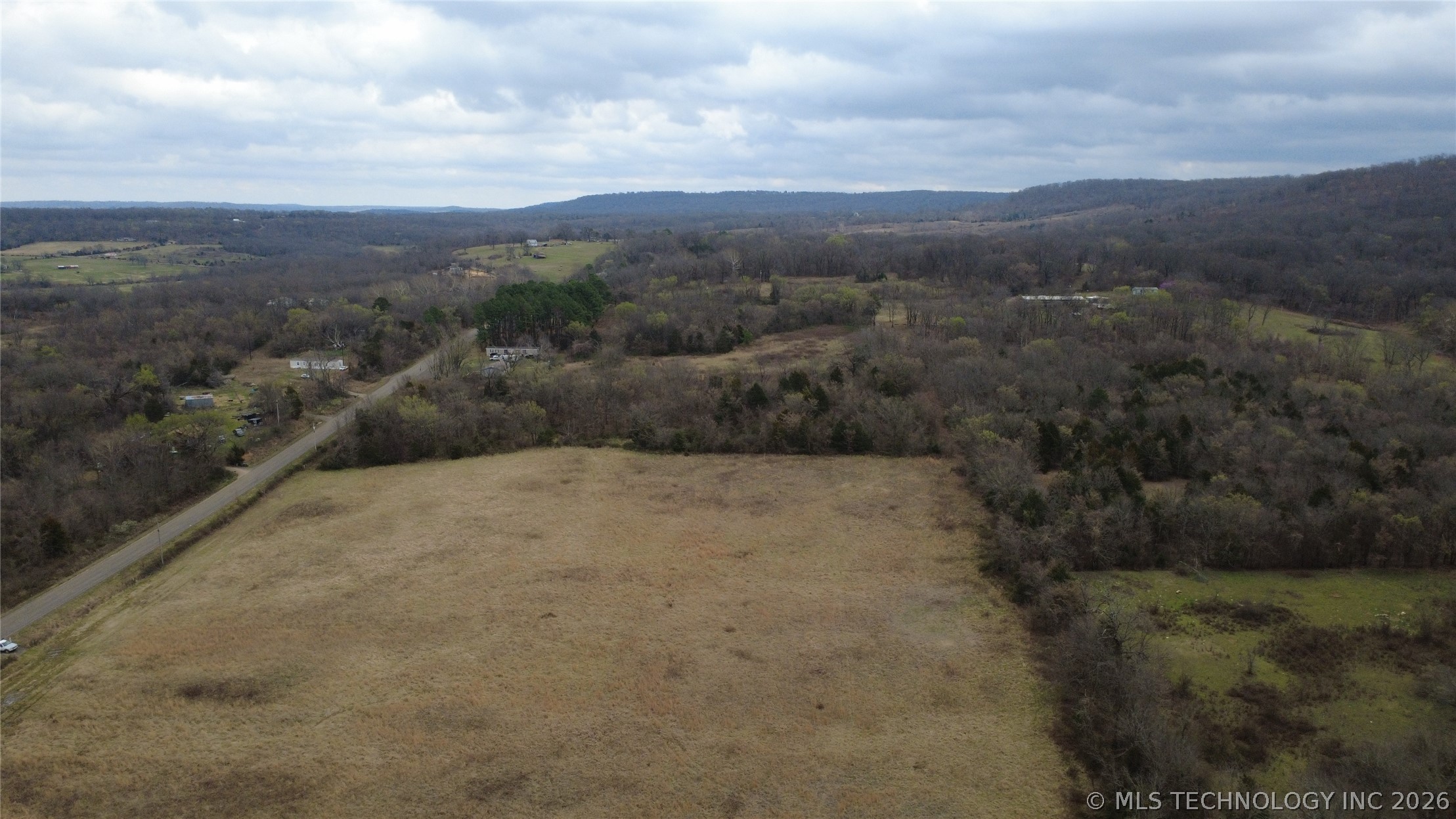 E 860 Road Property Photo 10