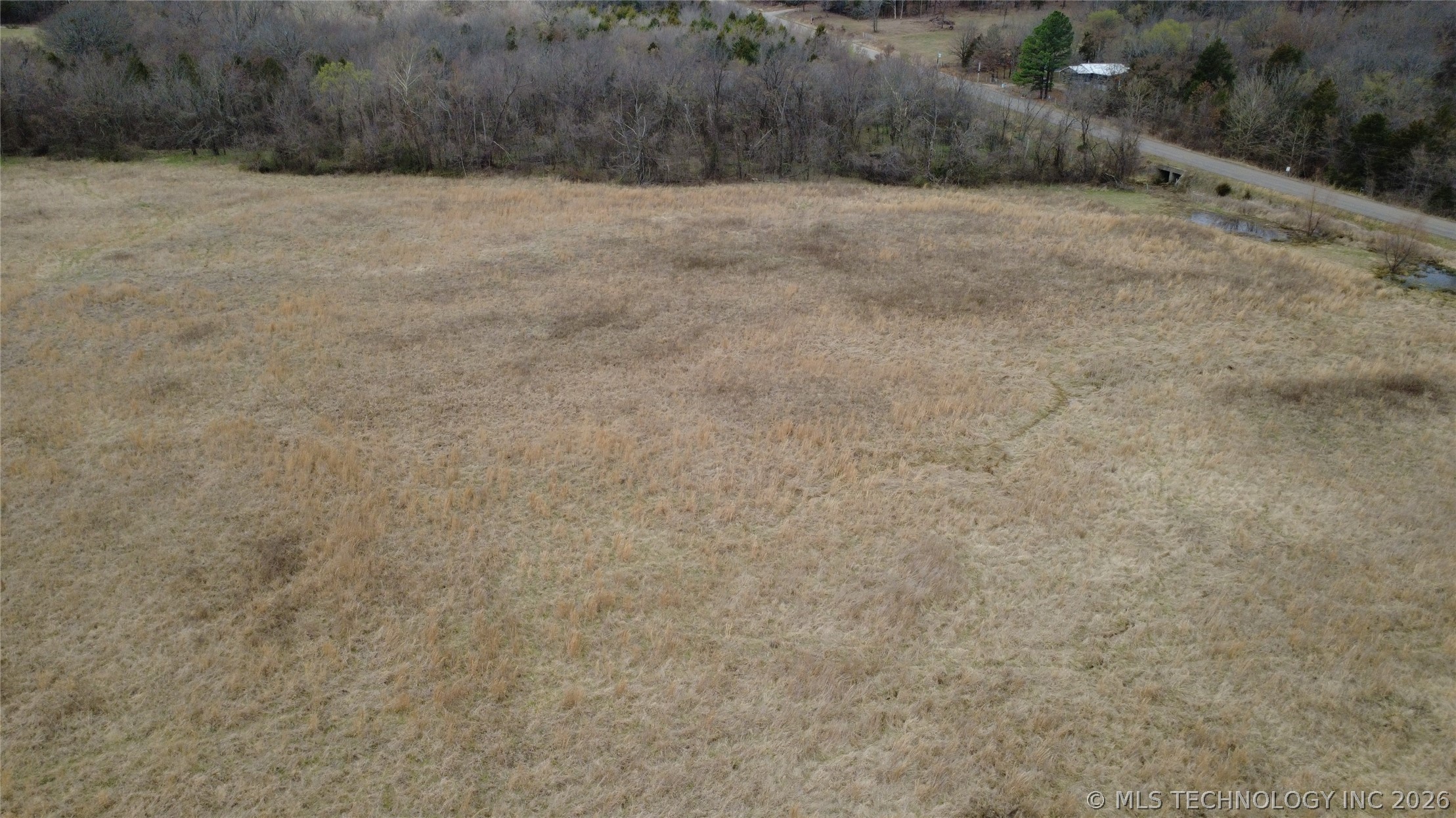 E 860 Road Property Photo 14