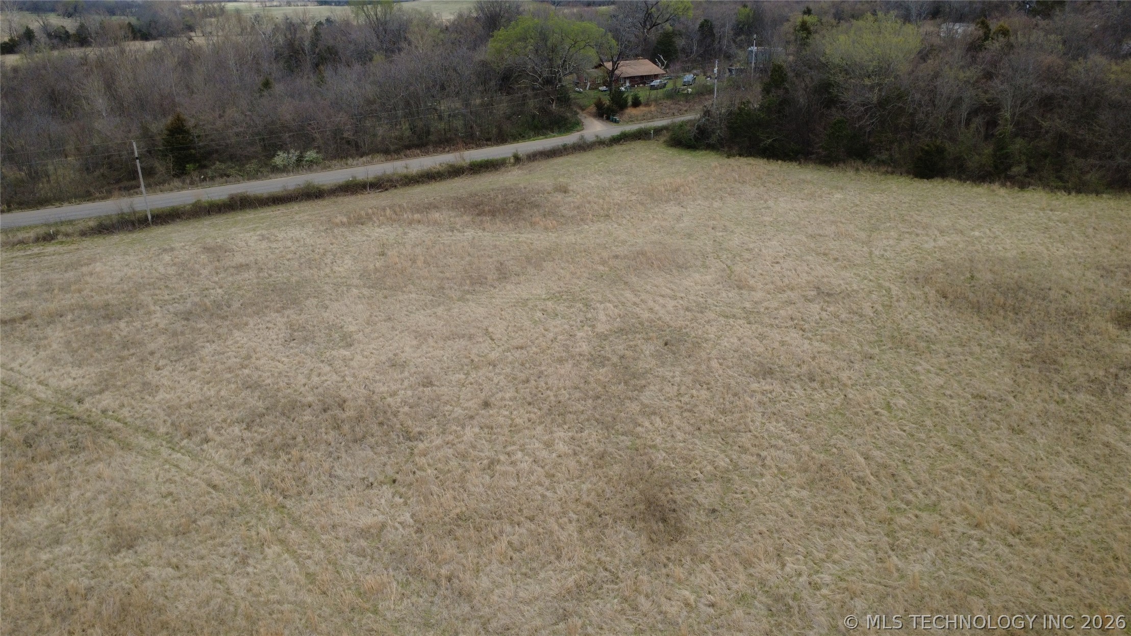 E 860 Road Property Photo 16