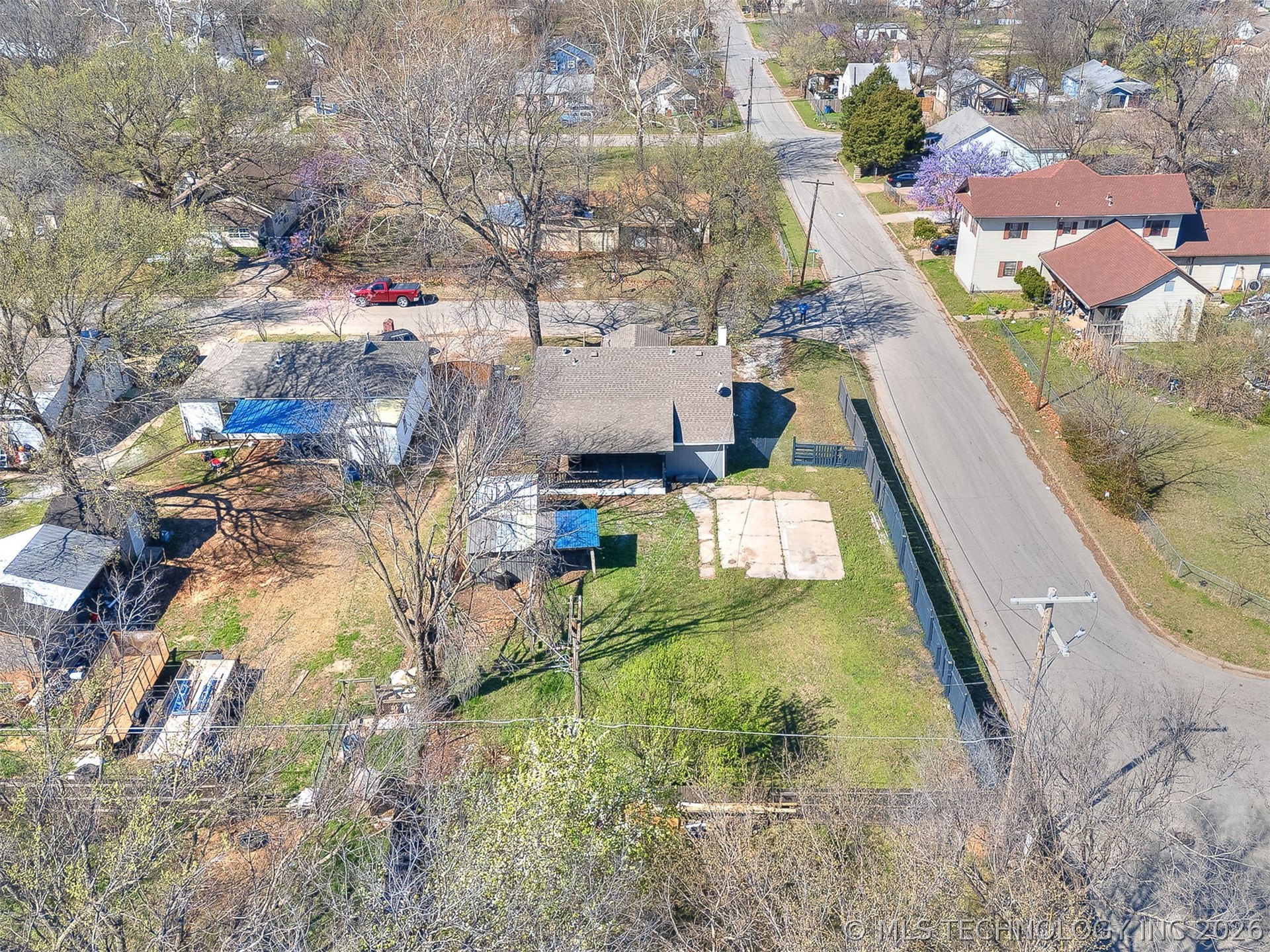 2025 N Birmingham Place Property Photo 4