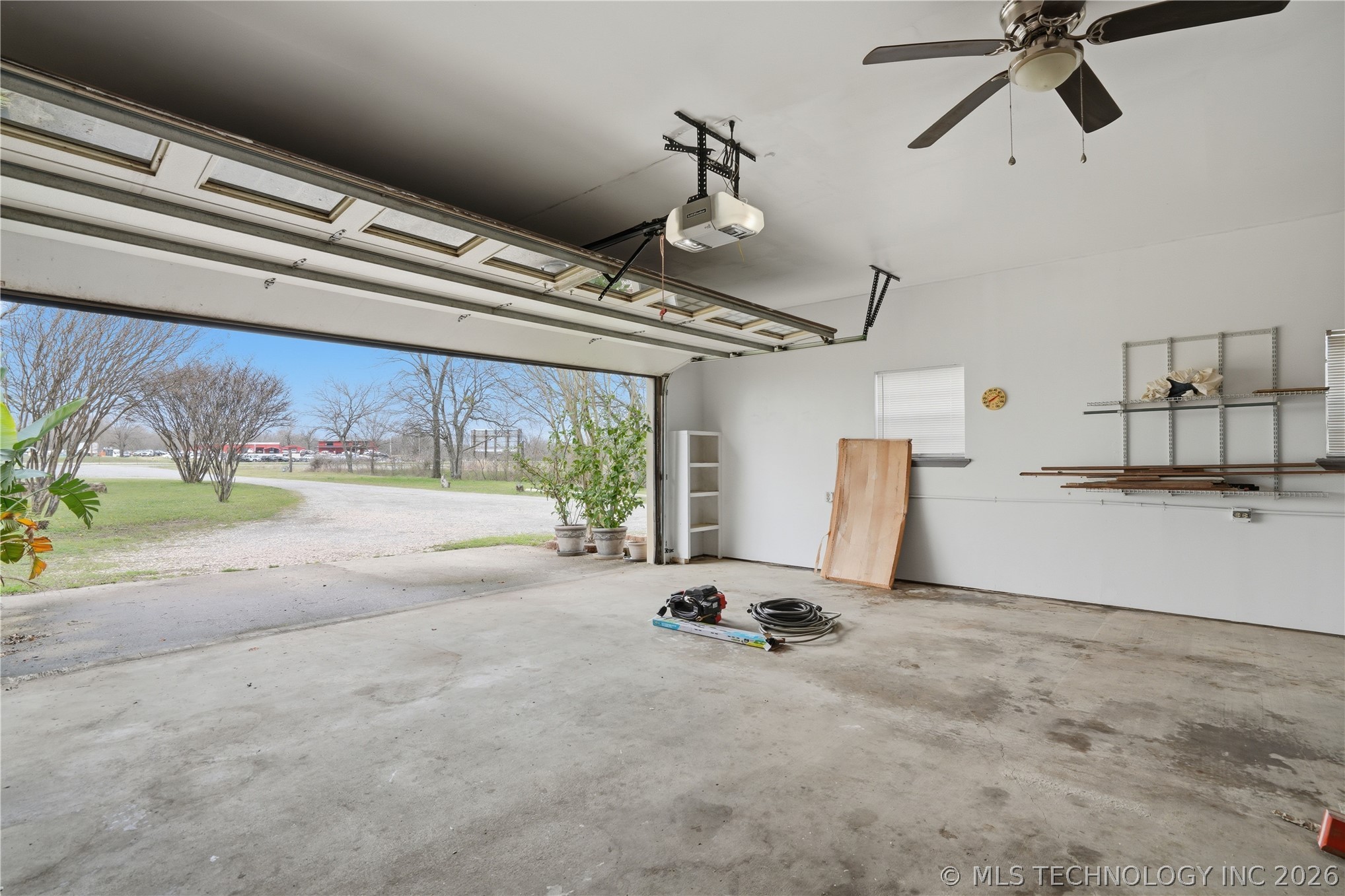 2374 N George Nigh Expressway Property Photo 6
