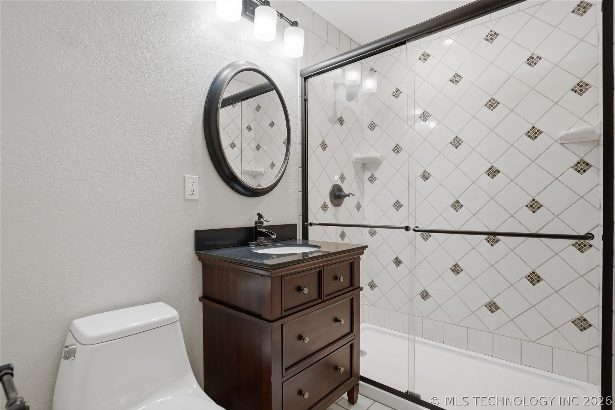 2374 N George Nigh Expressway Property Photo 31