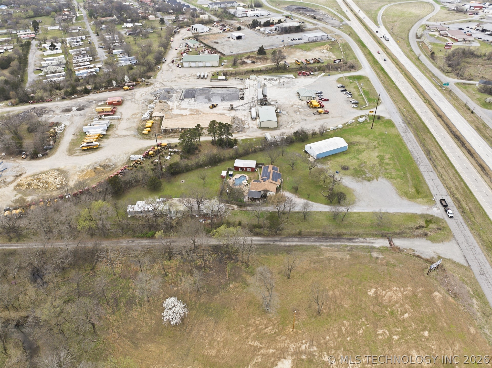 2374 N George Nigh Expressway Property Photo 82