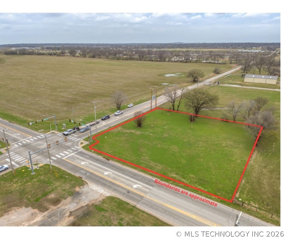 13031 S Mingo Road Property Photo 1