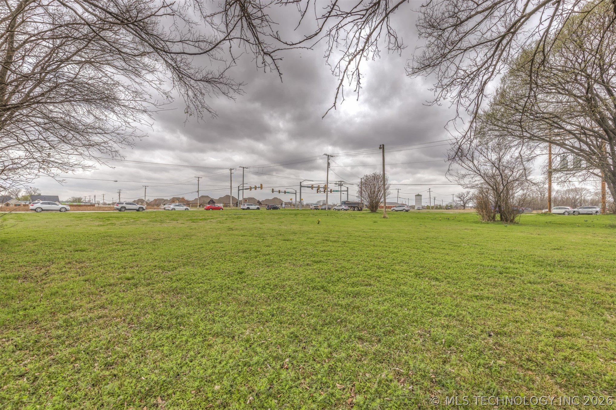 13031 S Mingo Road Property Photo 2