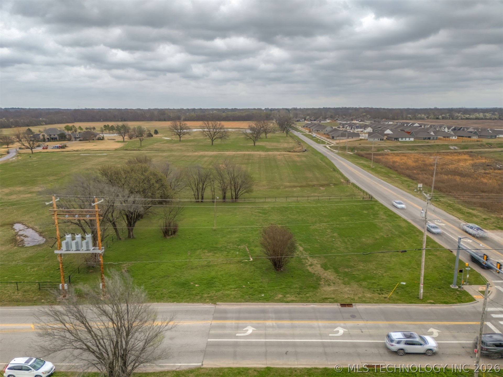 13031 S Mingo Road Property Photo 4