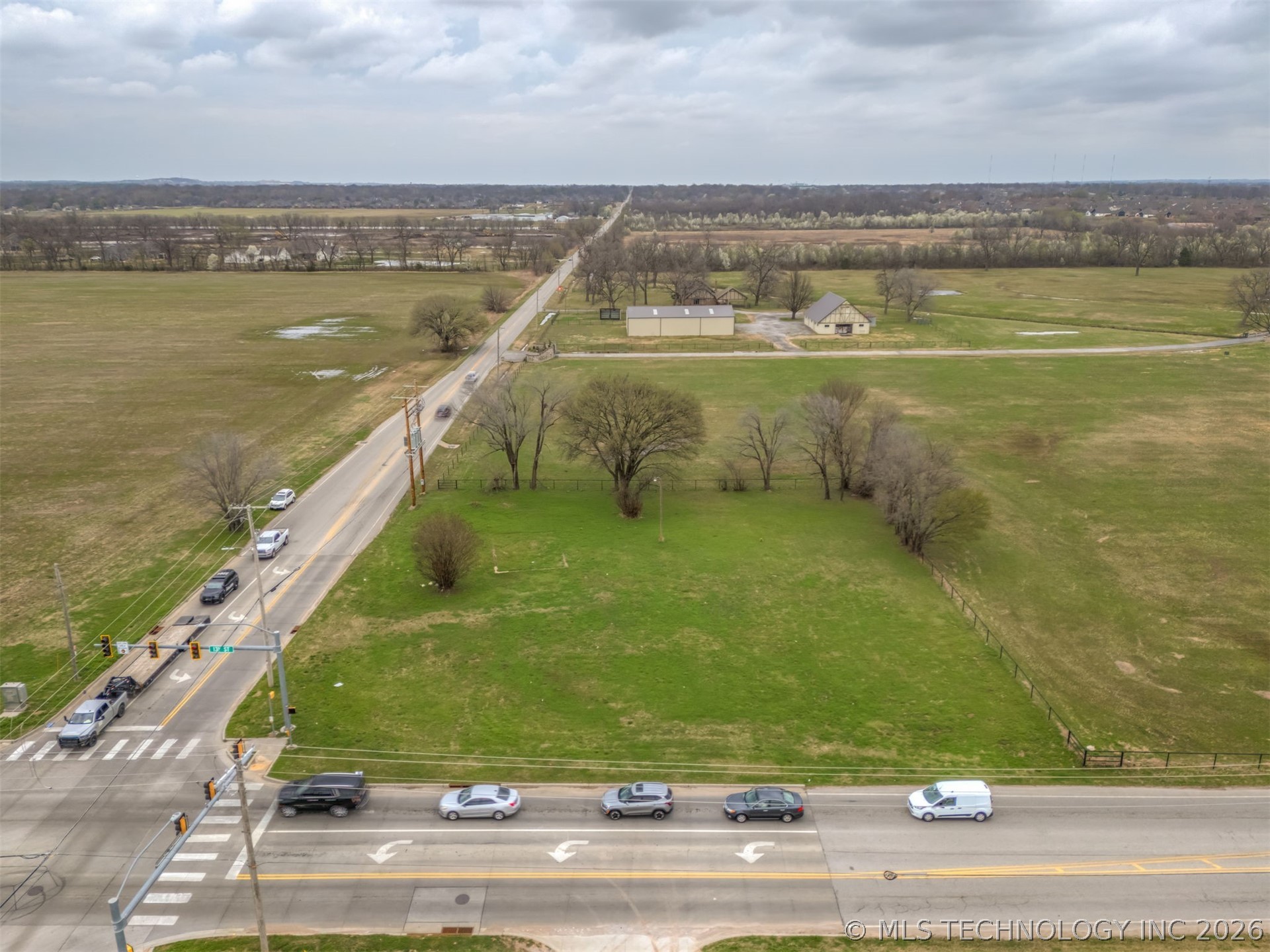 13031 S Mingo Road Property Photo 6