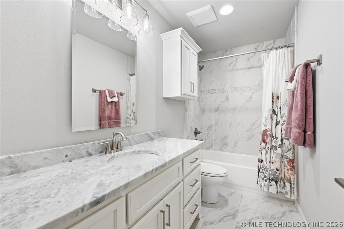 2517 E Olympia Street Property Photo 43