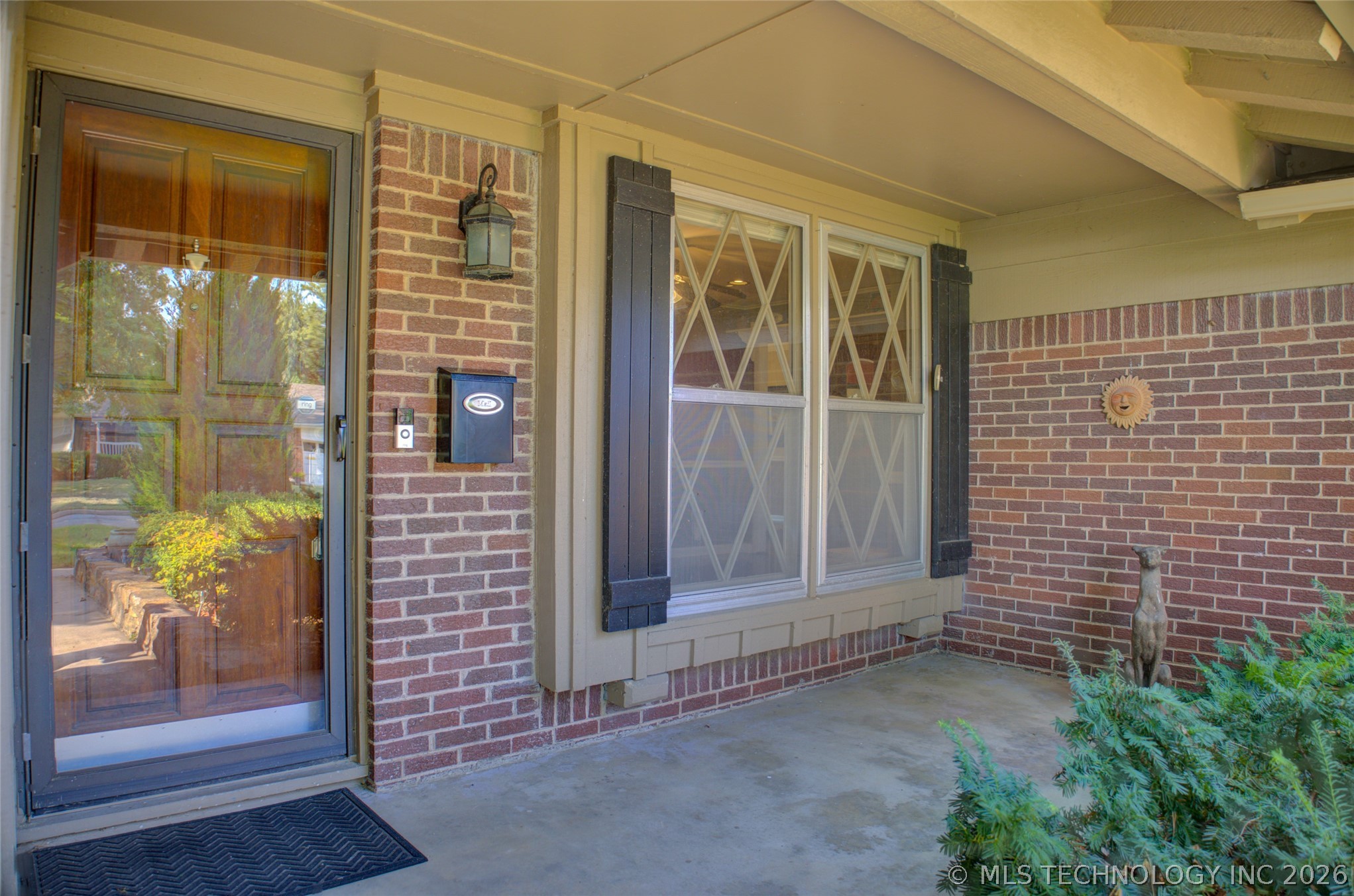 4354 E 60th Place Property Photo 2