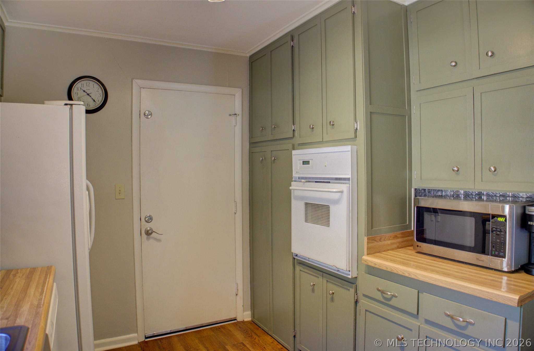 4354 E 60th Place Property Photo 15