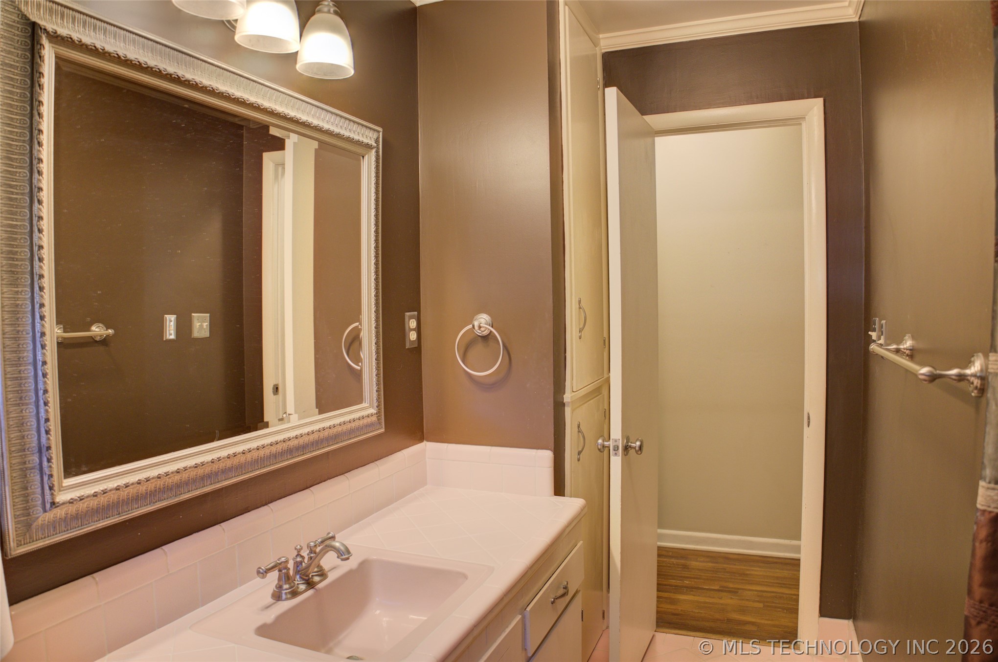 4354 E 60th Place Property Photo 37
