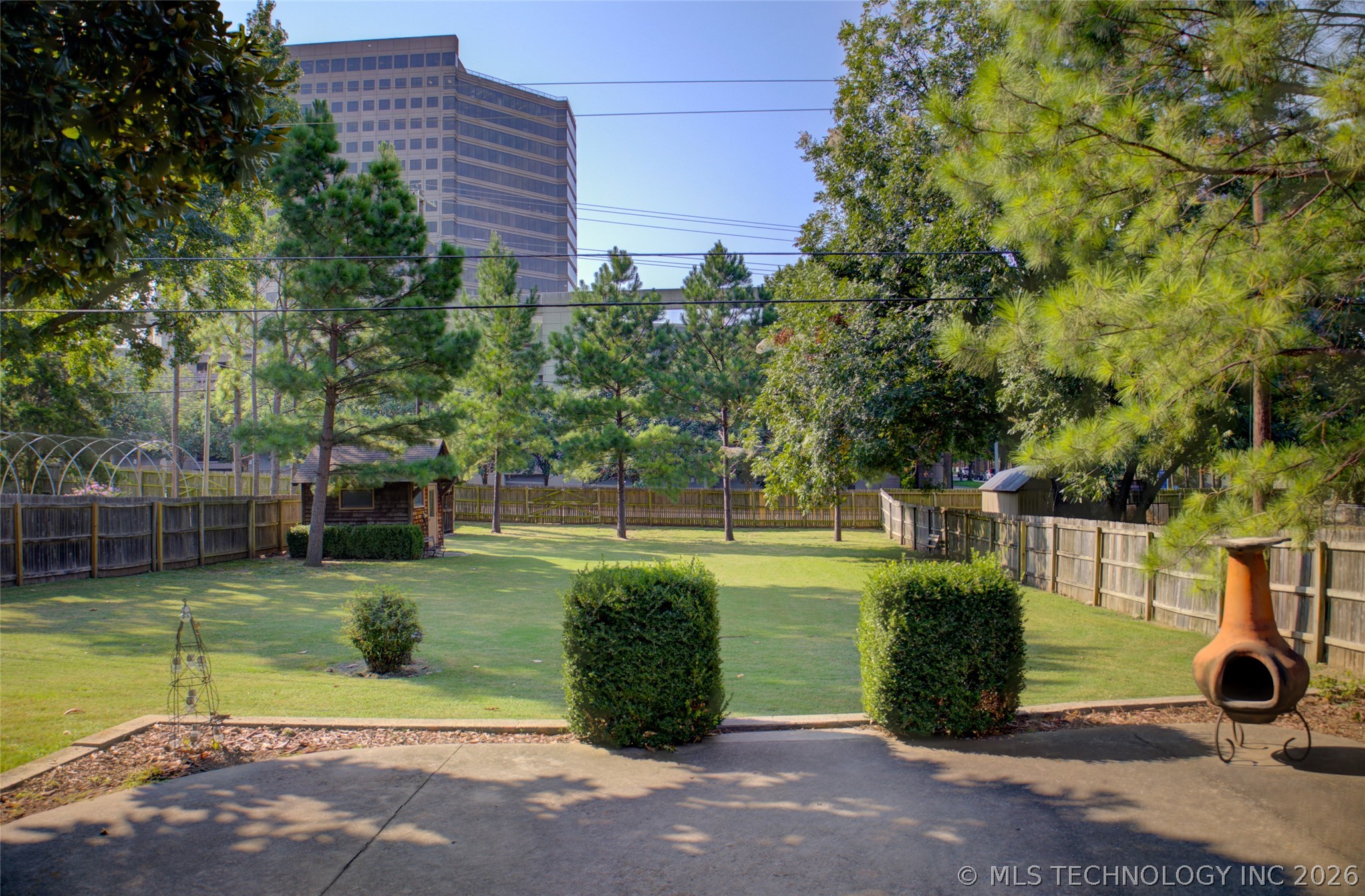 4354 E 60th Place Property Photo 43