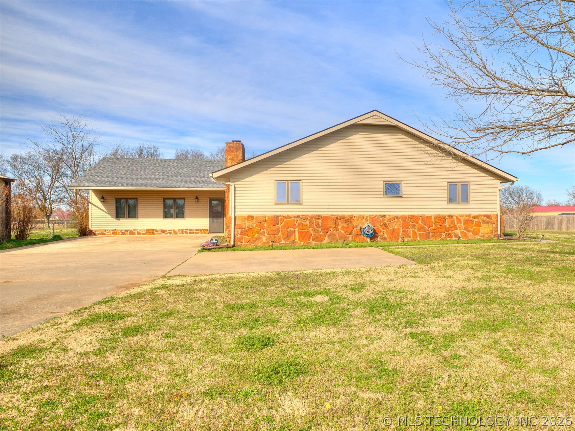 26 Sunshine Lane Property Photo 2