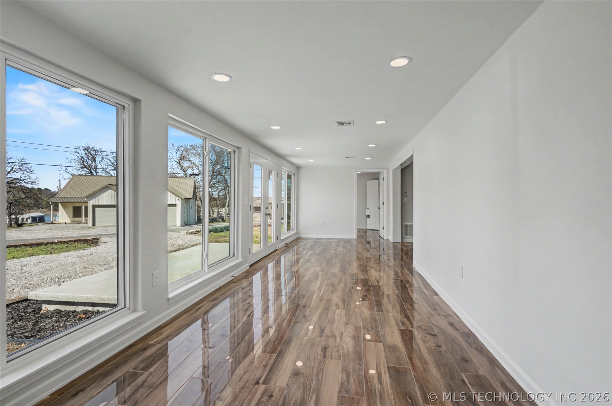 69418 S 325 Road Property Photo 5