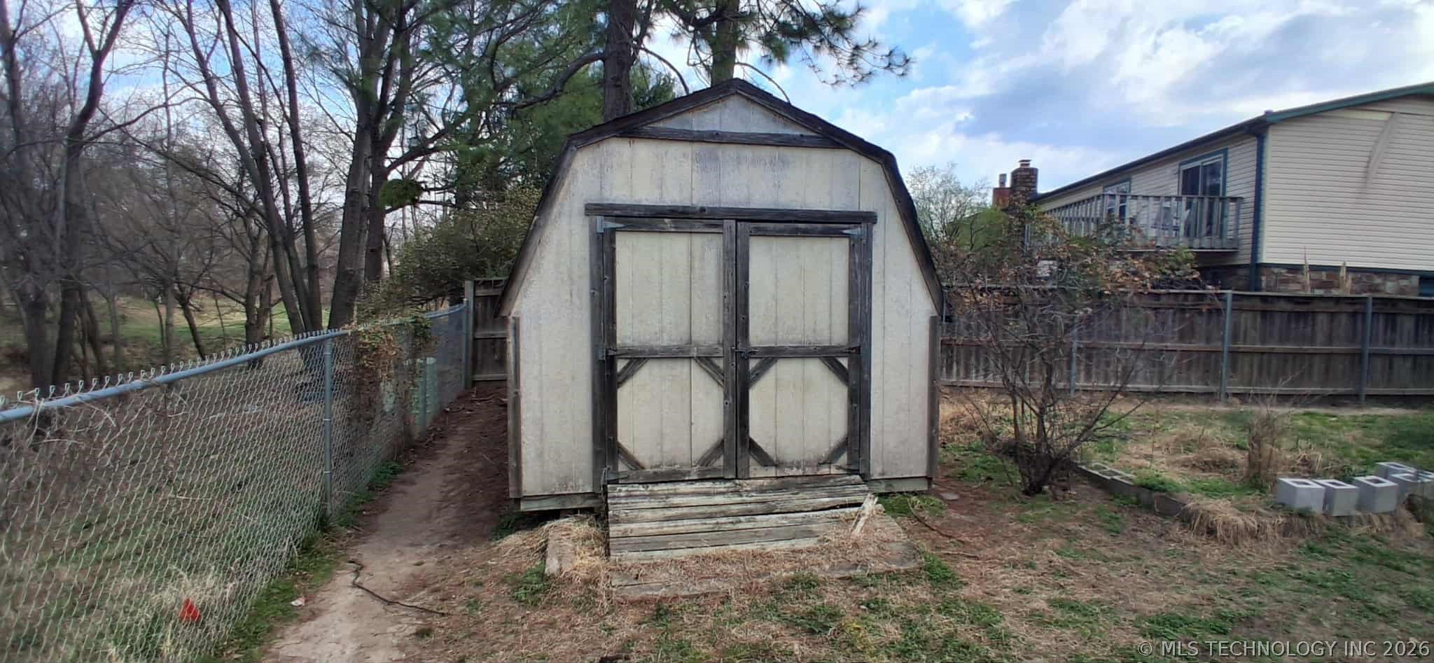 2510 W Canton Street Property Photo 17