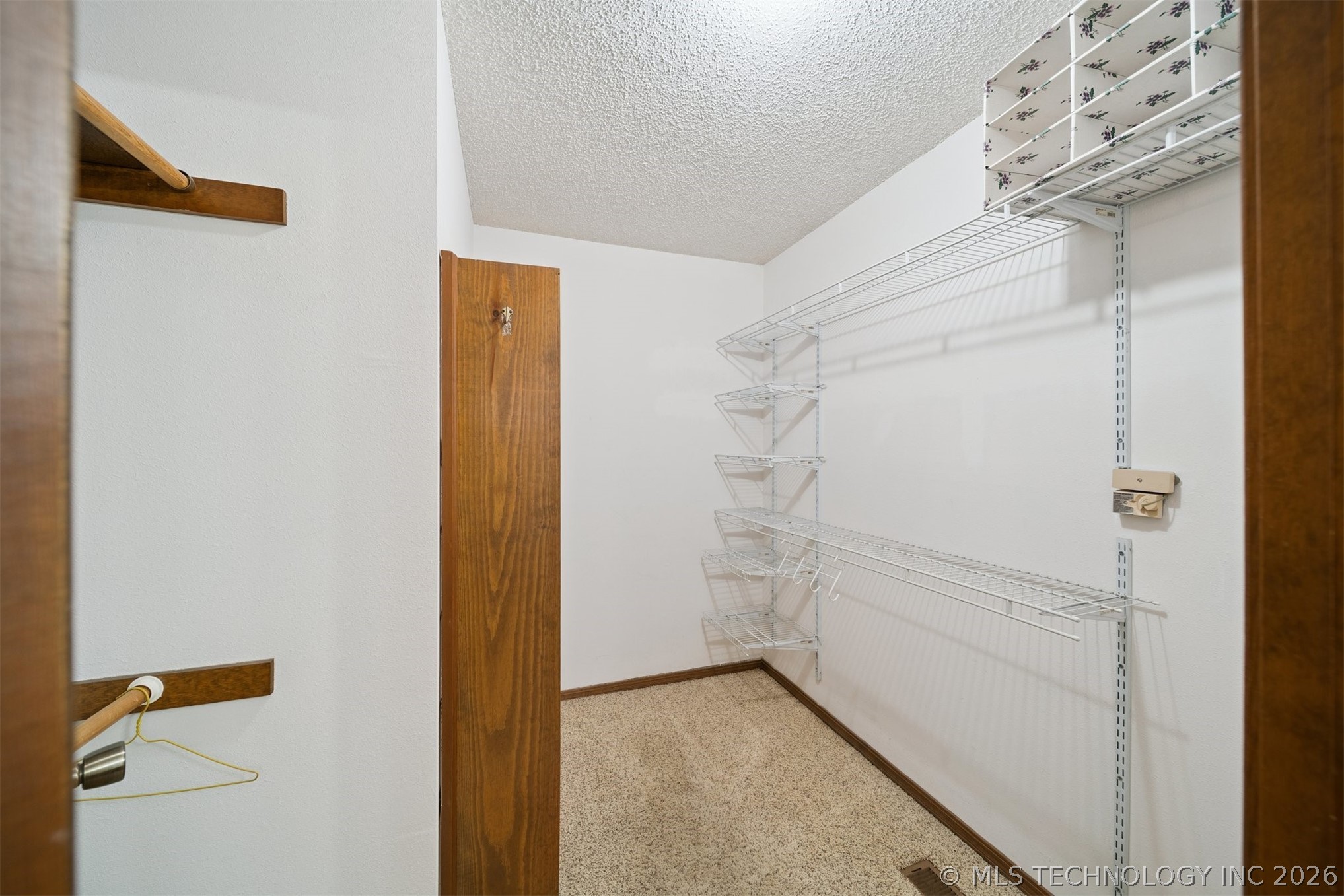1601 Merlin Circle Property Photo 25