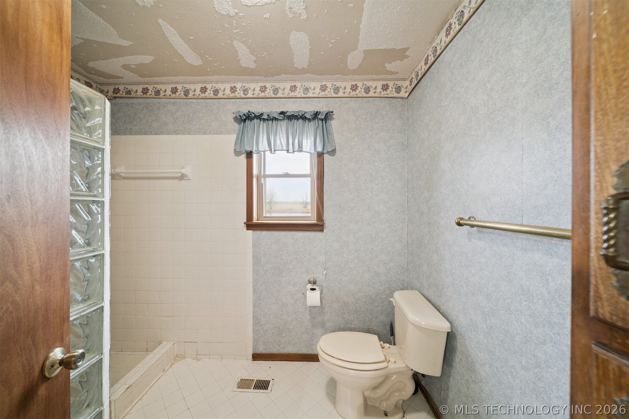 1601 Merlin Circle Property Photo 26