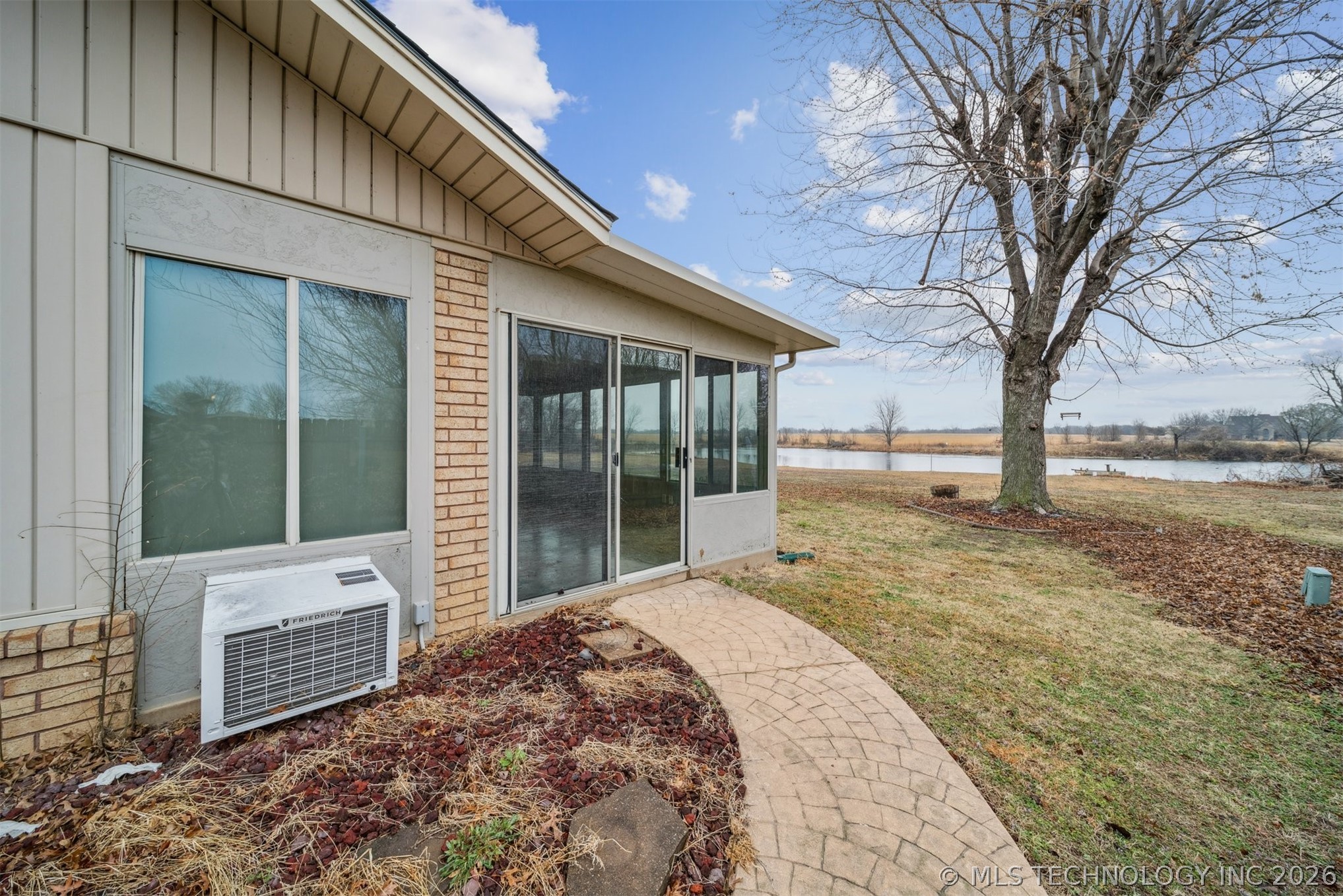 1601 Merlin Circle Property Photo 44