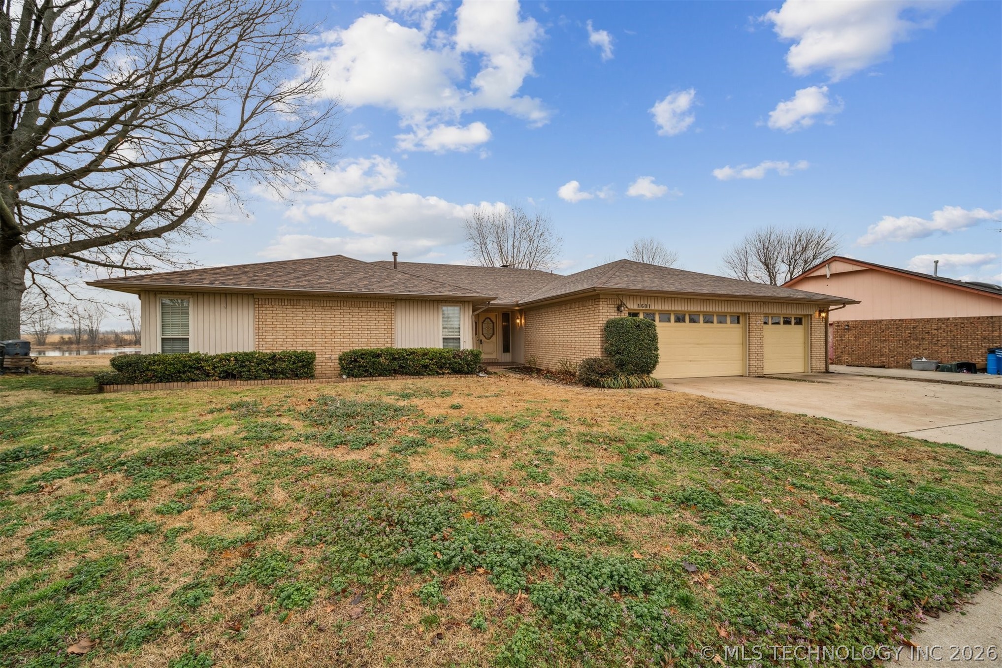 1601 Merlin Circle Property Photo 46