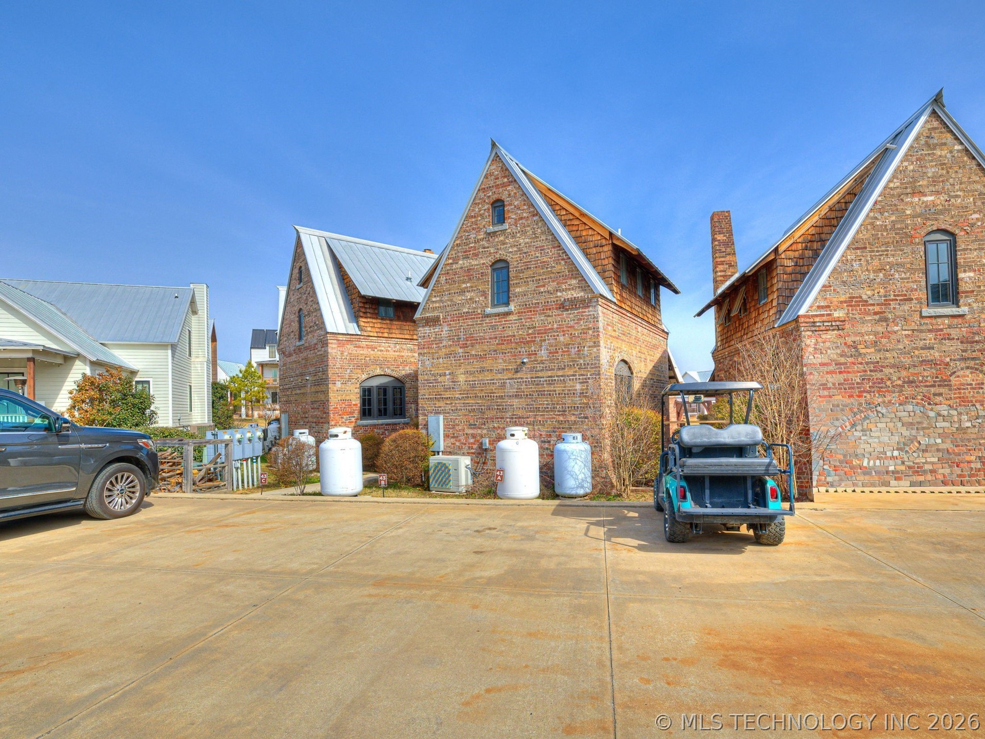 41 Redbud Street C Property Photo 42