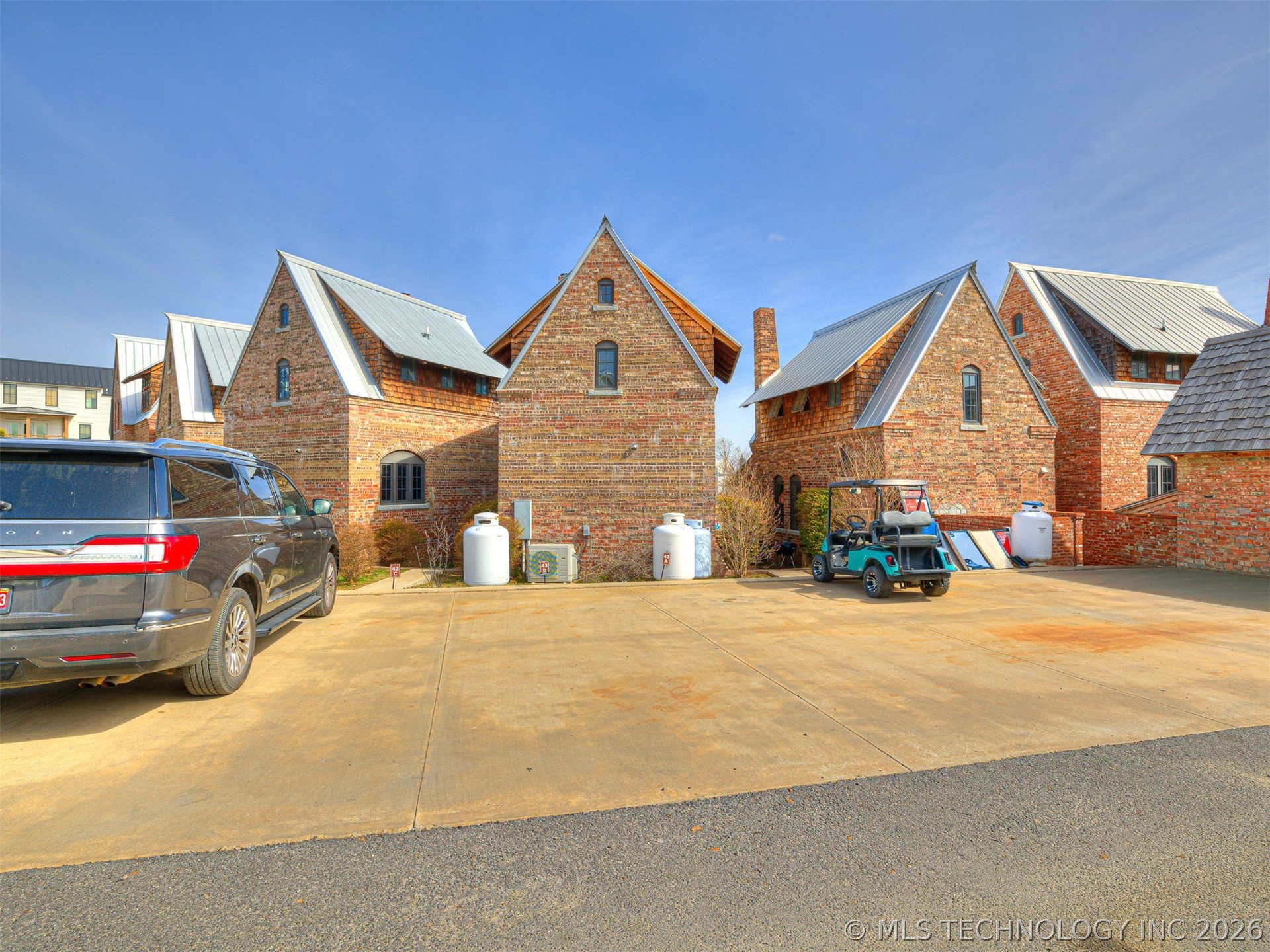 41 Redbud Street C Property Photo 55