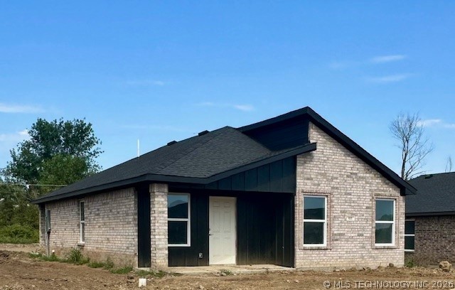 825 Elm Street Property Photo 1