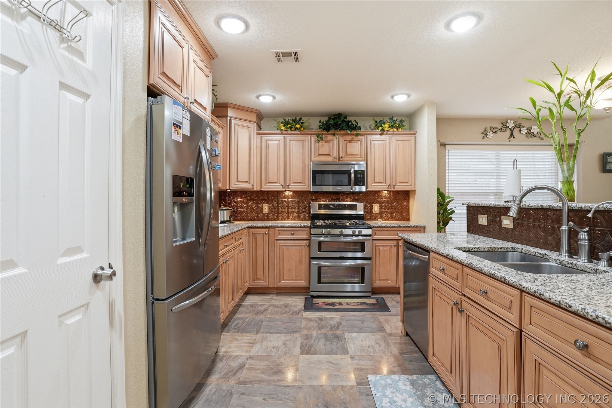 11421 S Mulberry Lane Property Photo 8
