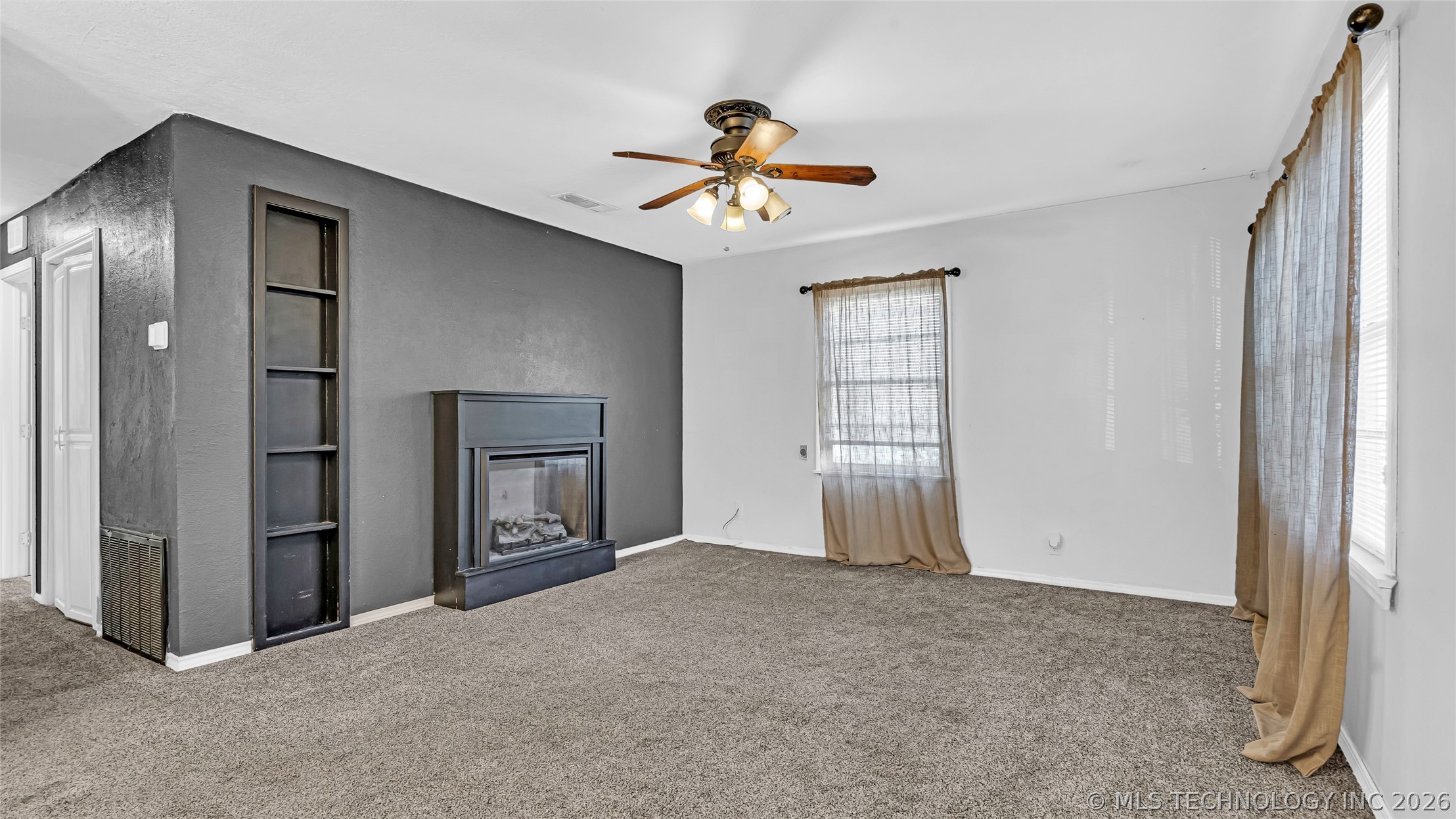 1731 Tower Drive Property Photo 2