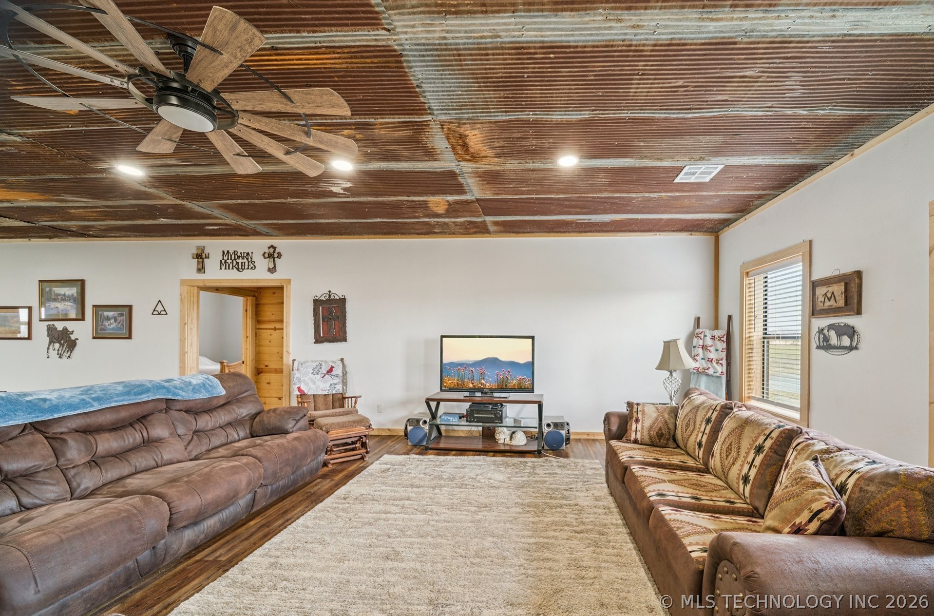 1450 W 520 Road Property Photo 7