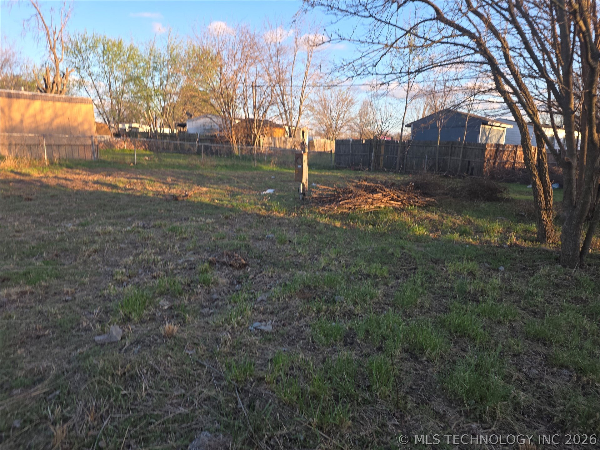 40151 W 21st Street S Property Photo 6