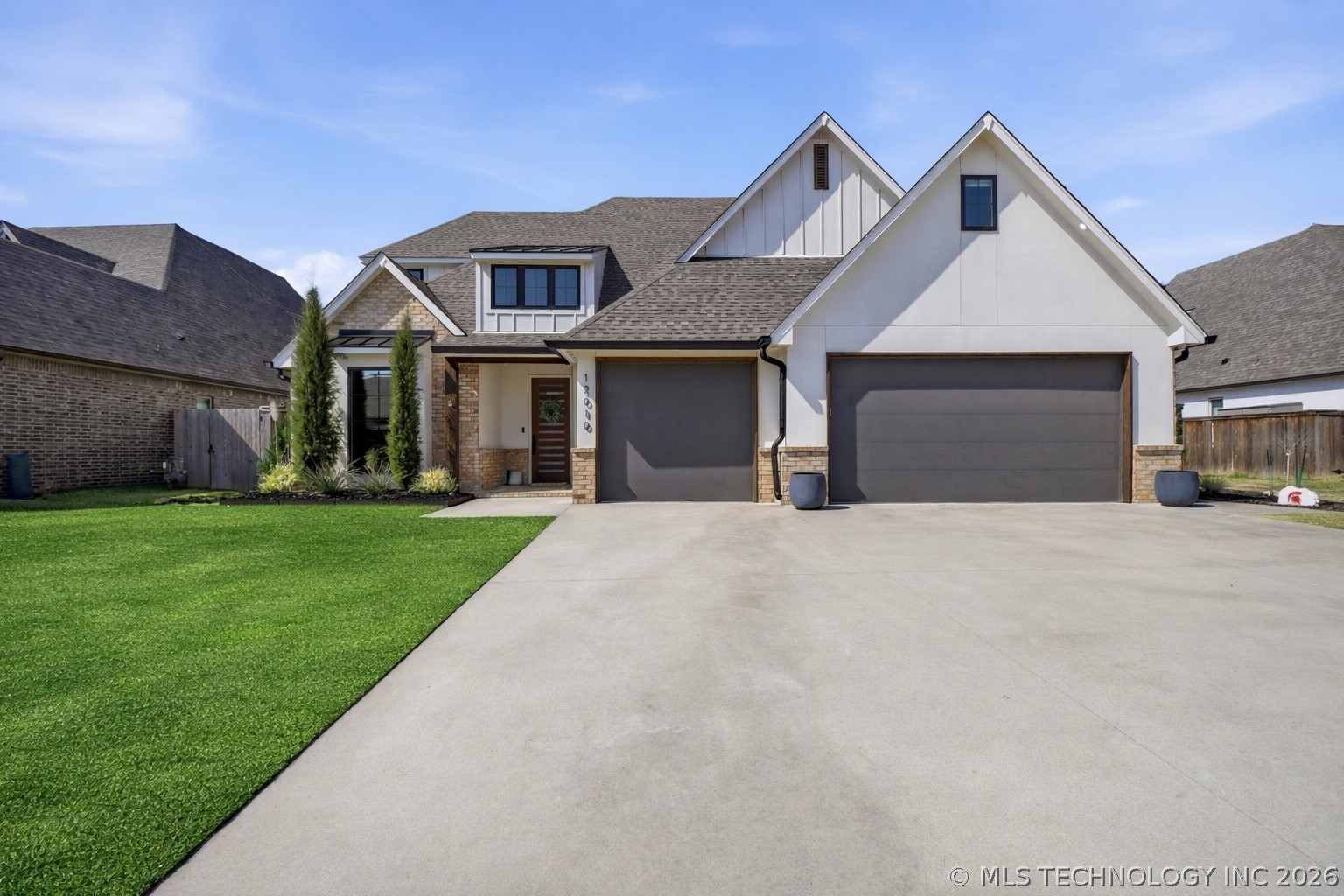 12010 S 68th East Avenue Property Photo 1