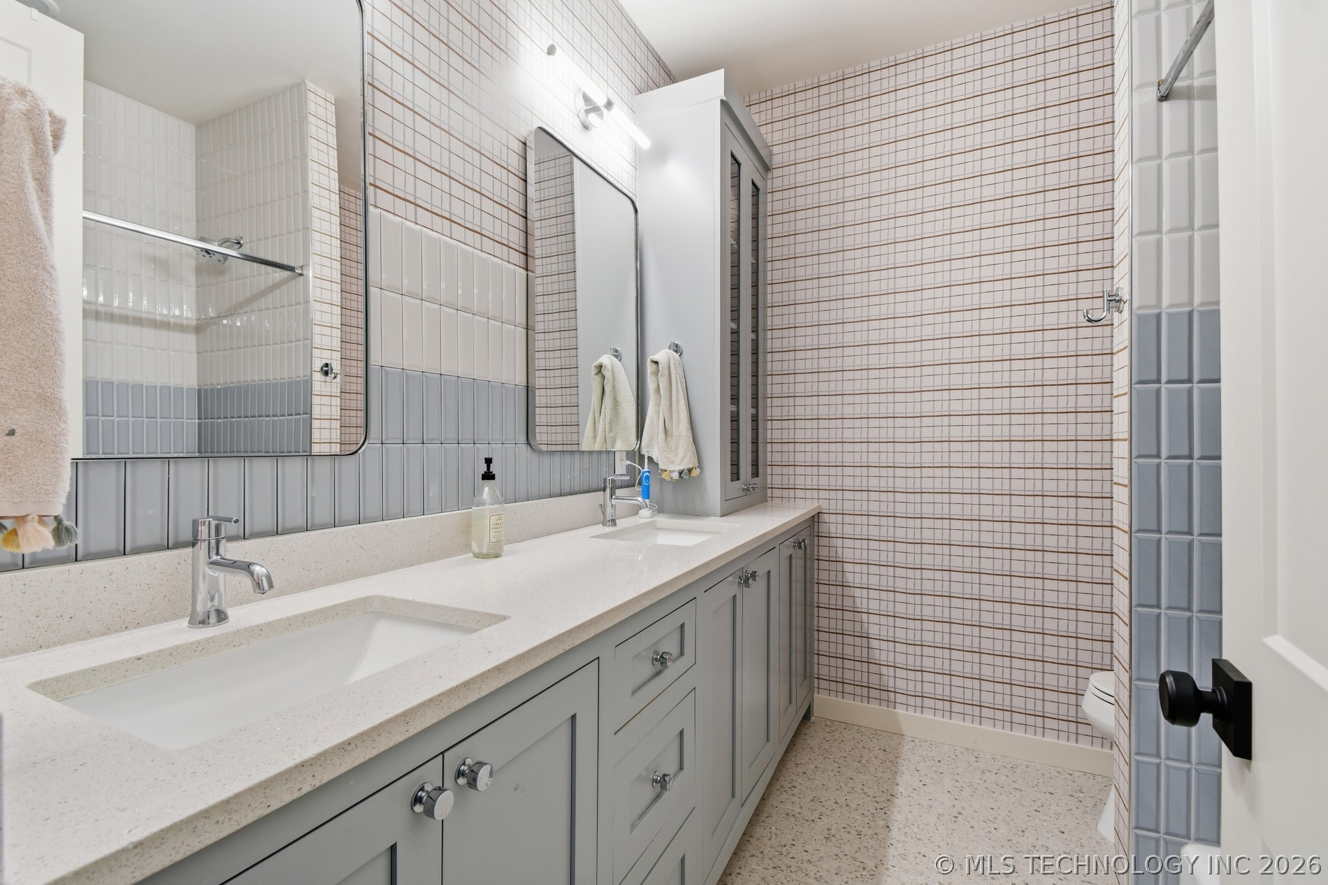 12010 S 68th East Avenue Property Photo 47