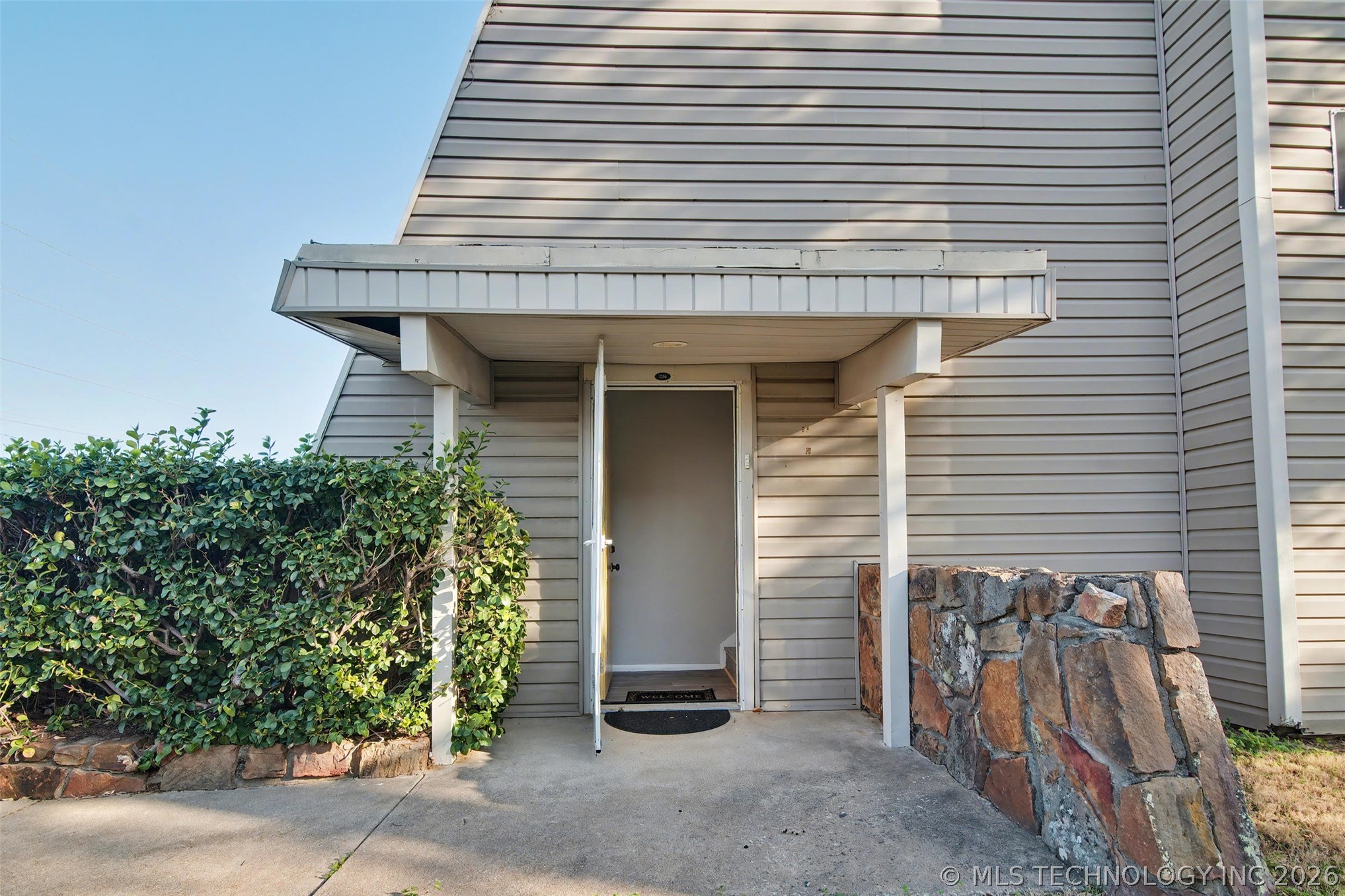 7447 S Yale Street 226 Property Photo 2