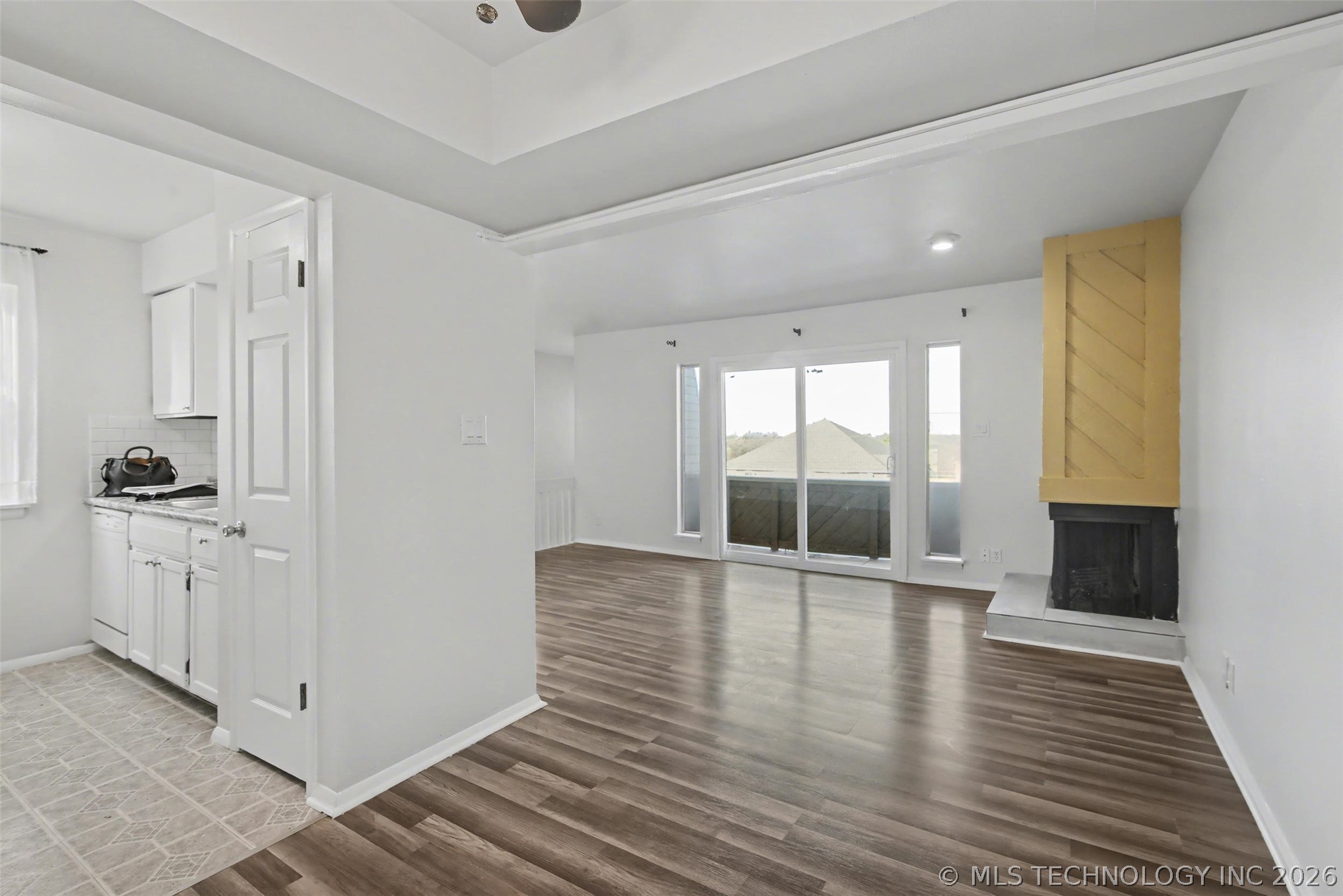 7447 S Yale Street 226 Property Photo 6