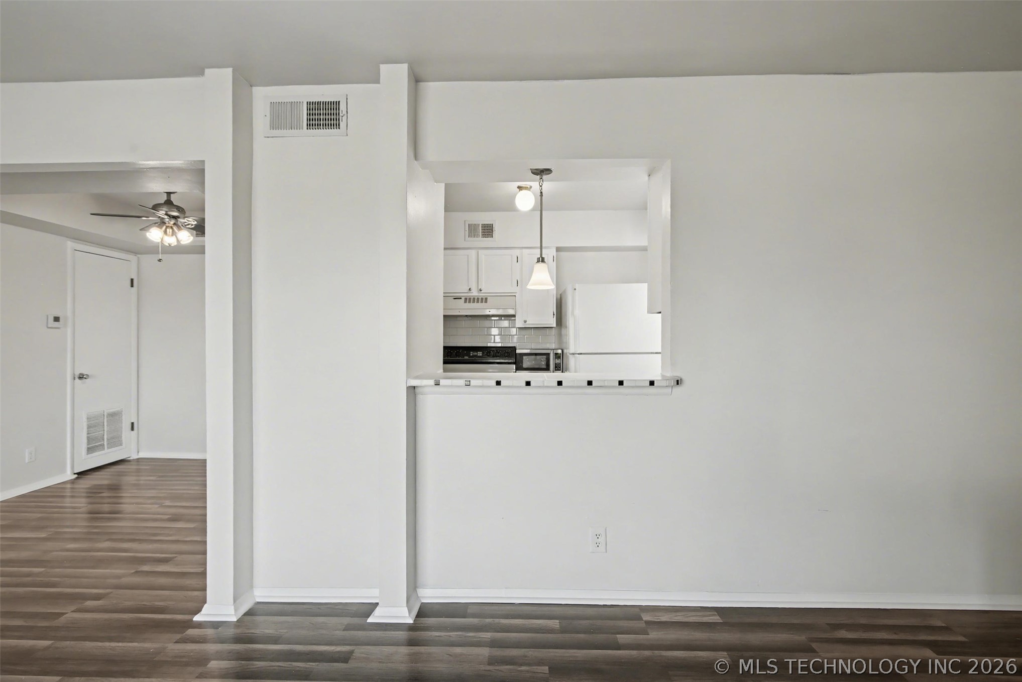 7447 S Yale Street 226 Property Photo 11