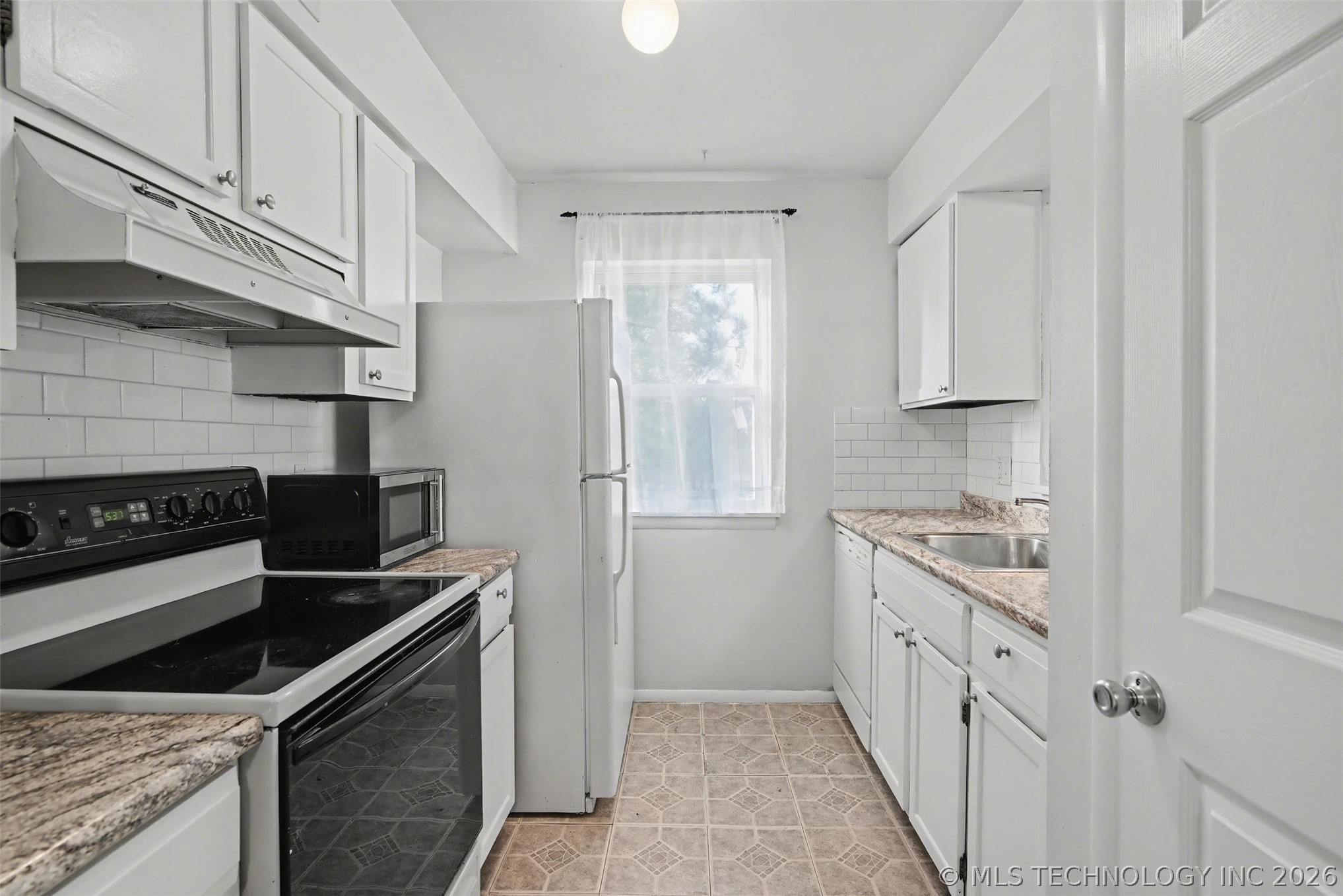 7447 S Yale Street 226 Property Photo 12