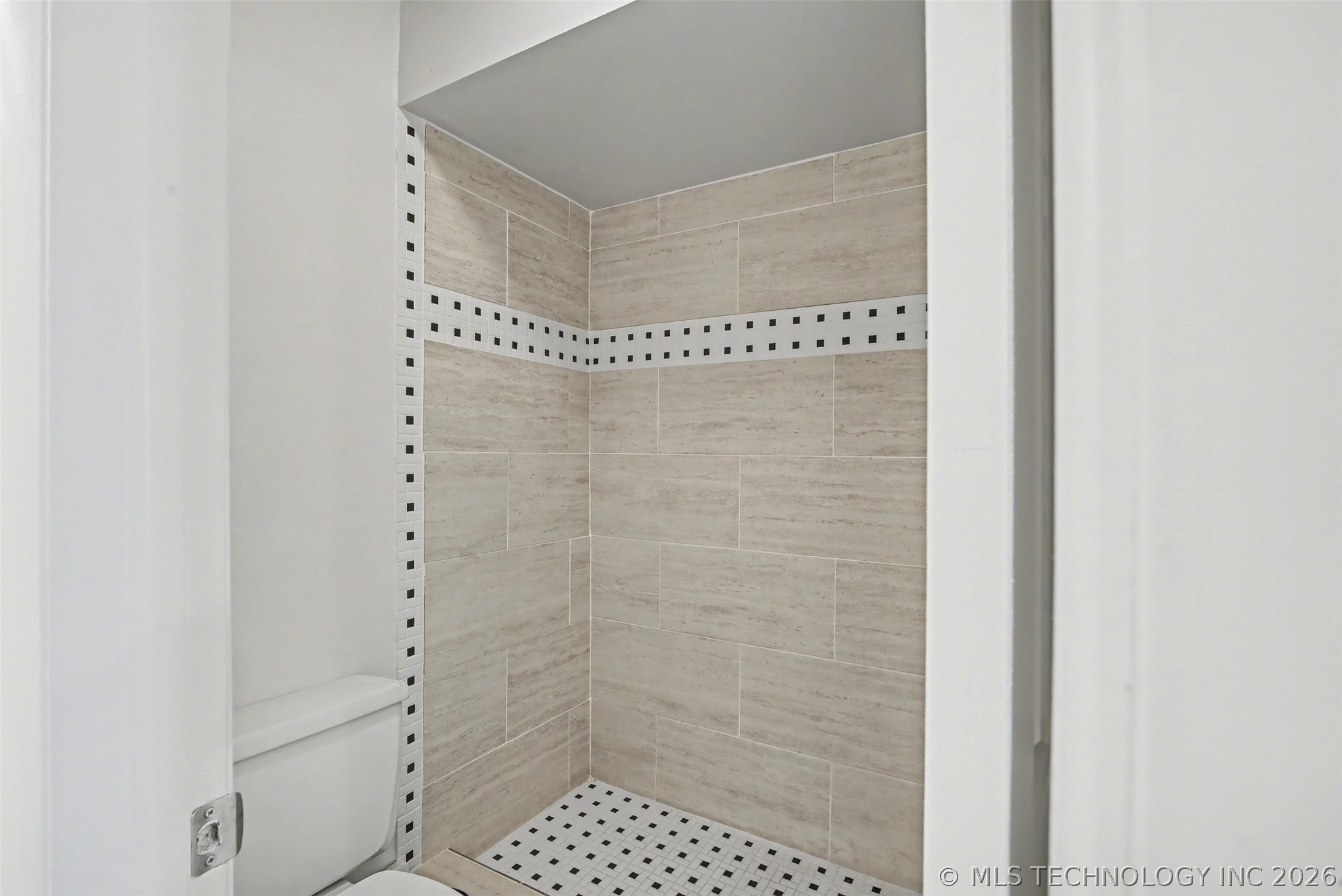 7447 S Yale Street 226 Property Photo 18