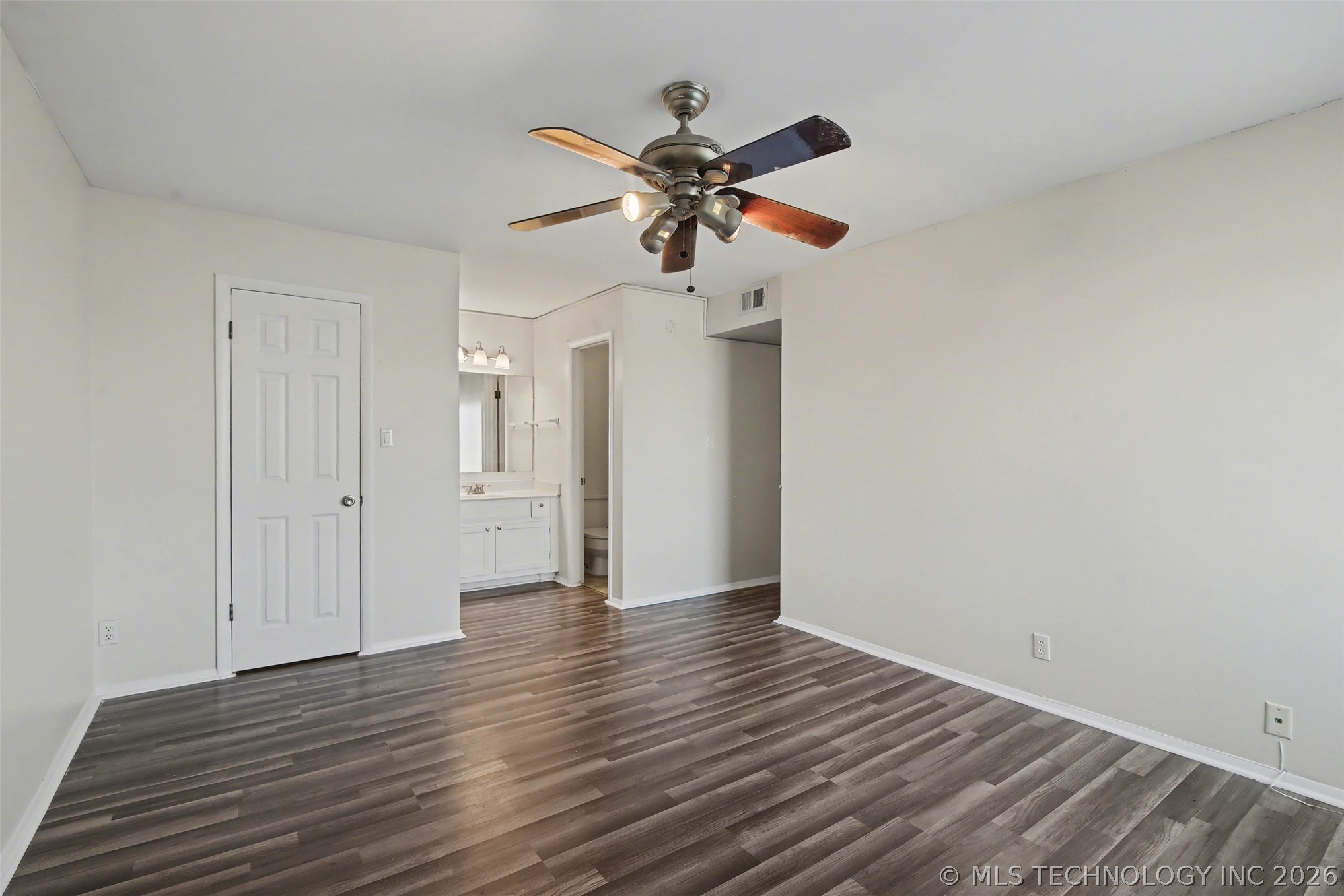 7447 S Yale Street 226 Property Photo 22
