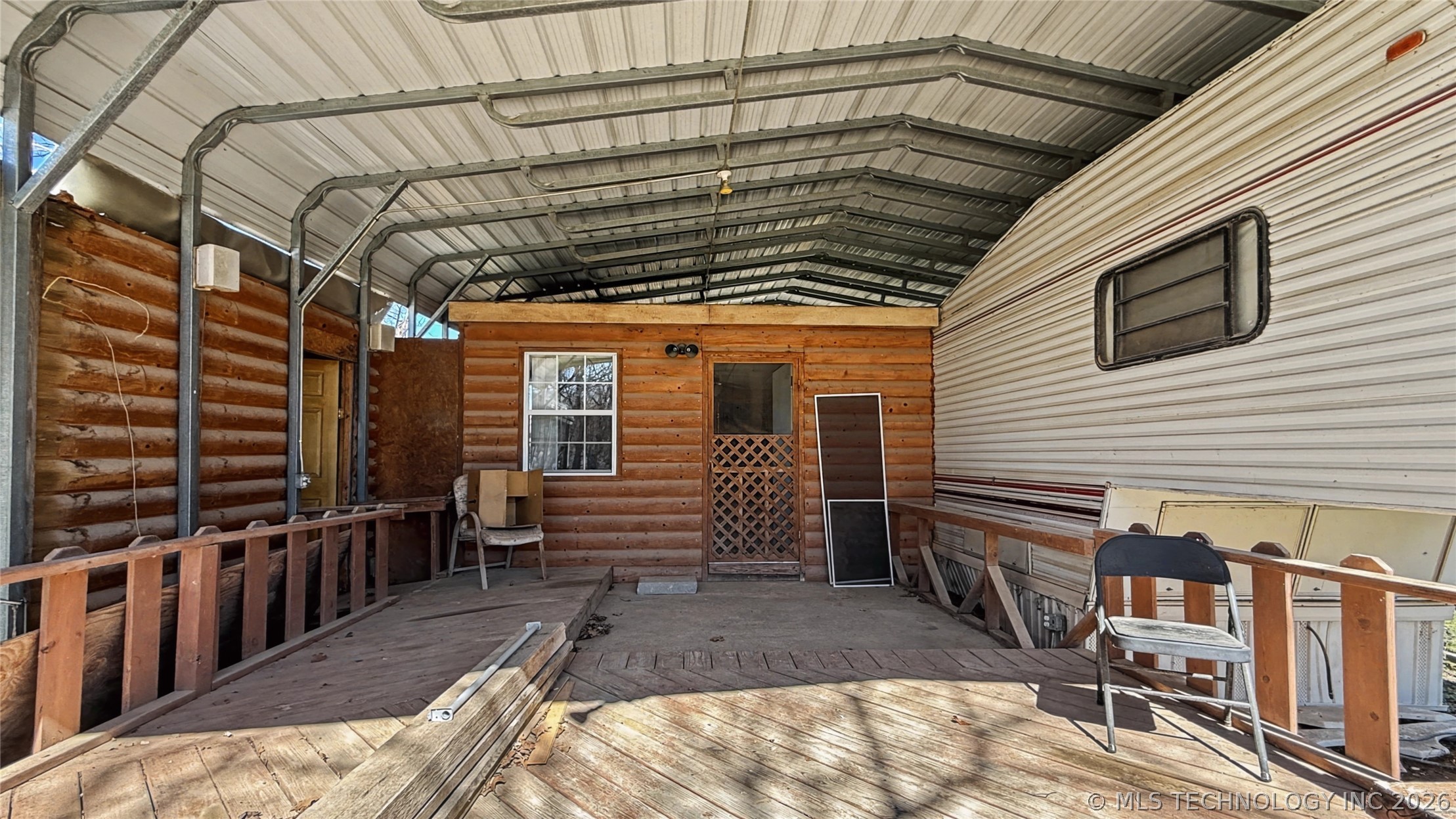 462595 Oakball Drive Property Photo 2