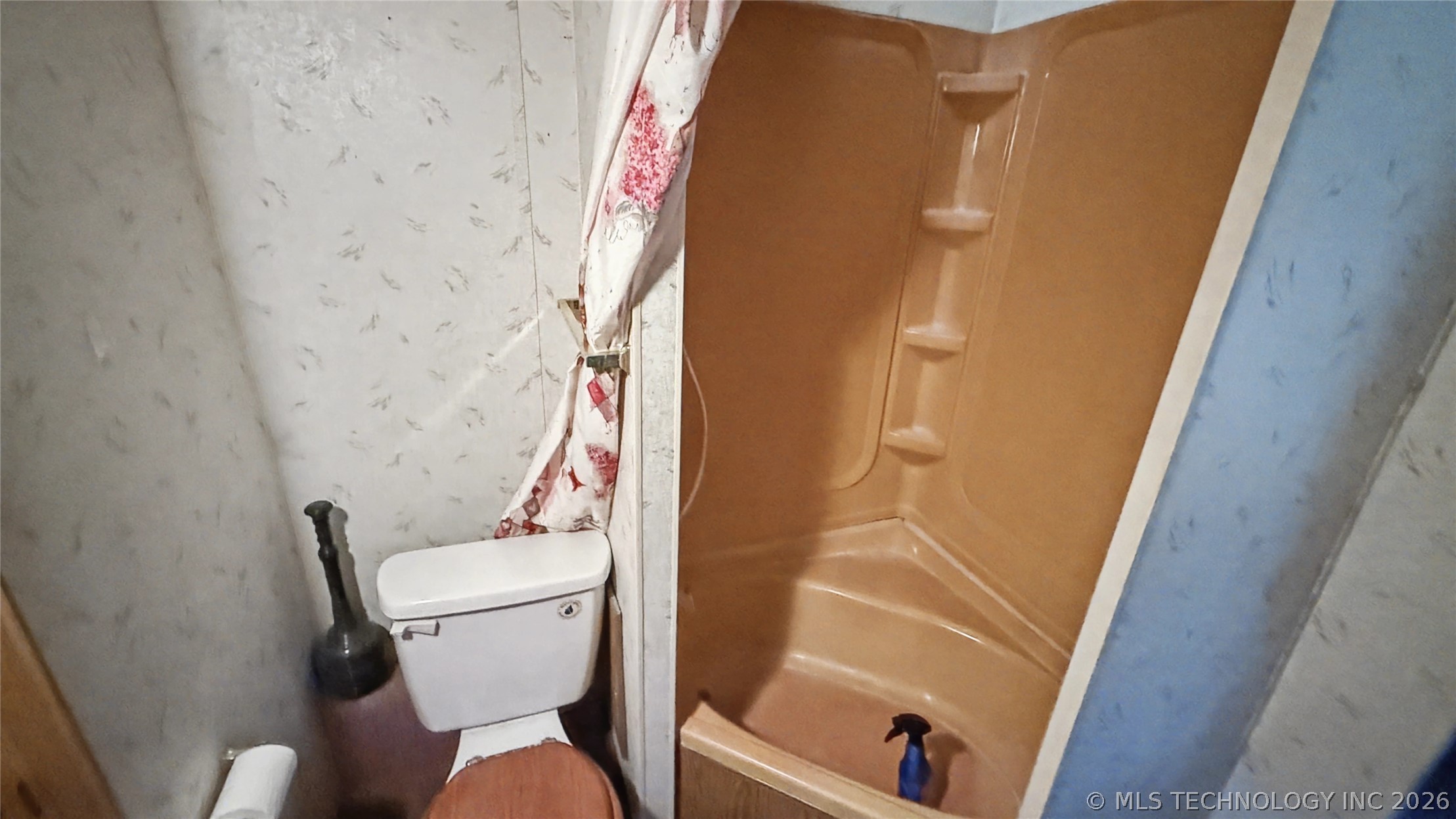 462595 Oakball Drive Property Photo 18