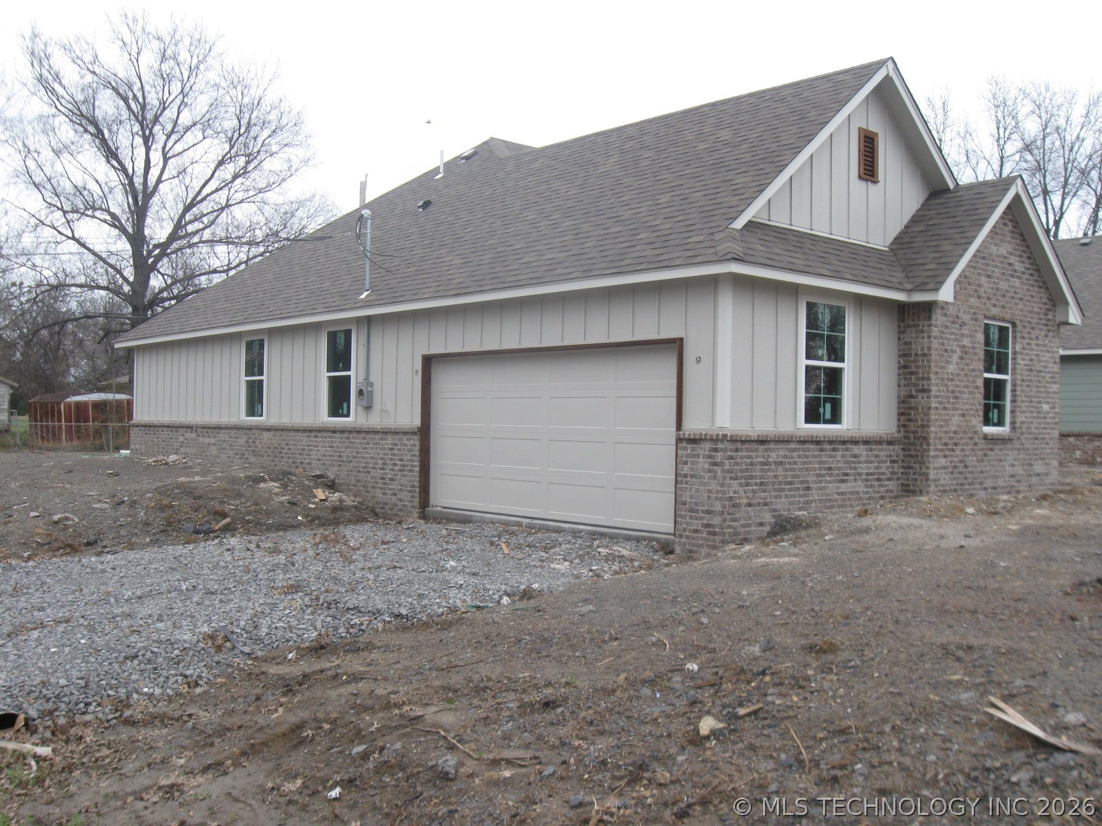 805 S Wood Street Property Photo 2