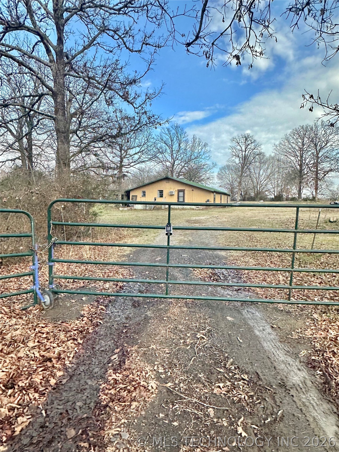 18870 County Line Road Property Photo 1