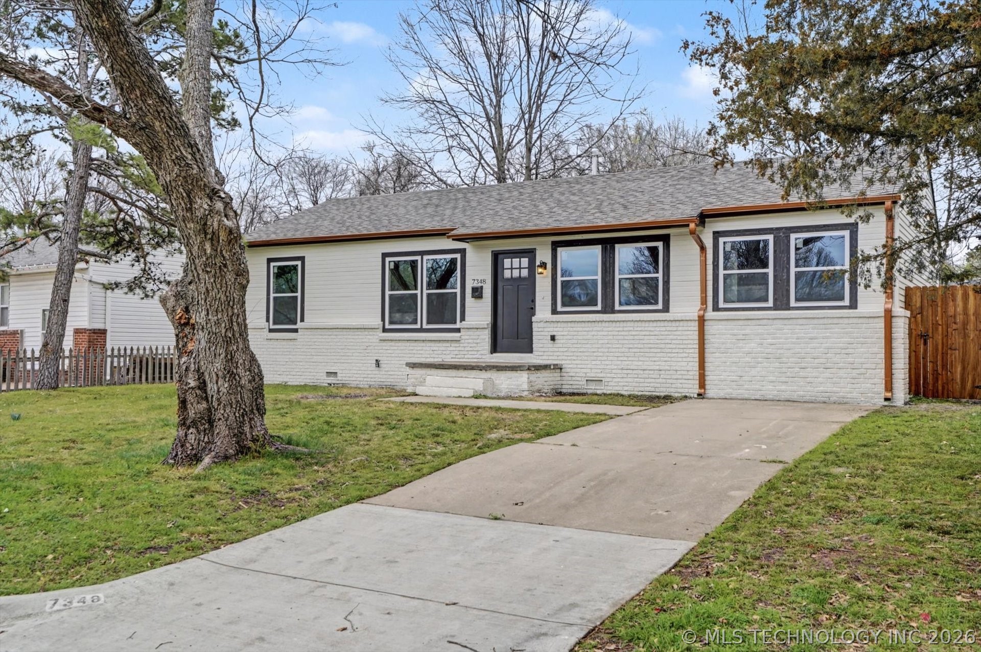 7348 E Marshall Place Property Photo 2
