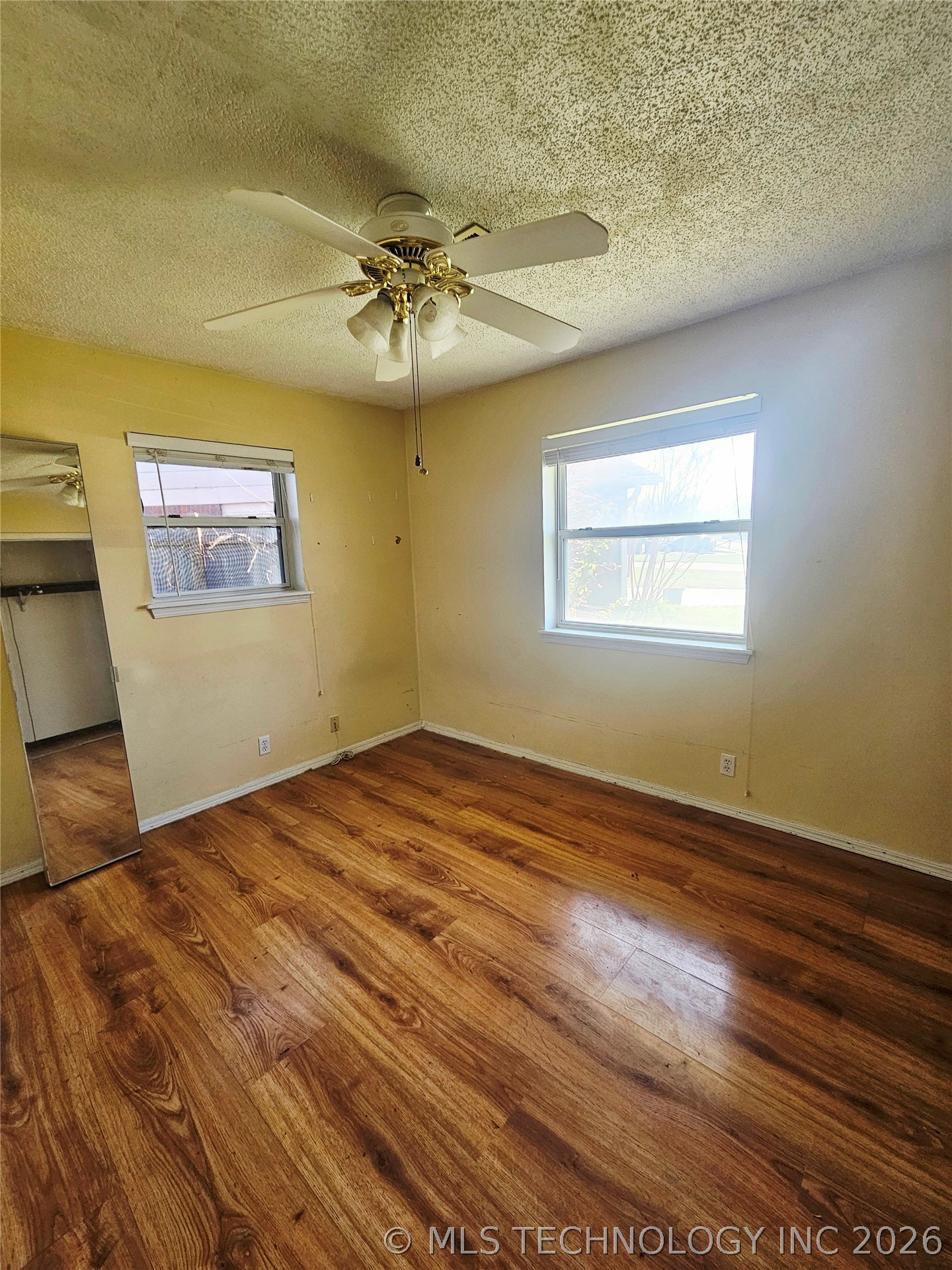 11877 E 61st Place Property Photo 6